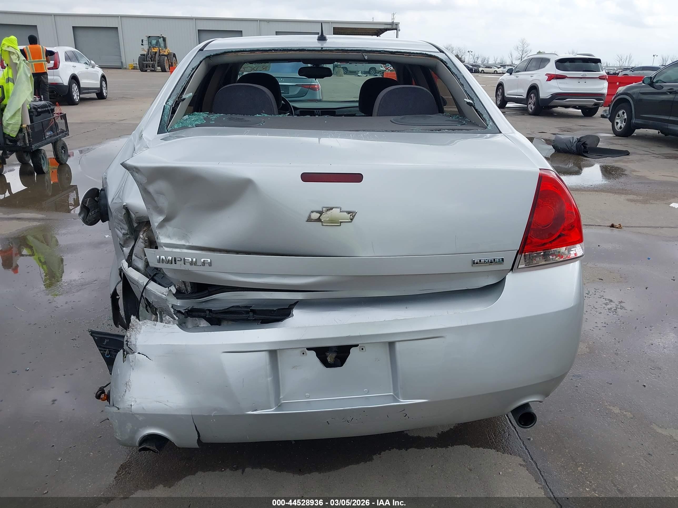 2013 Chevrolet Impala Ls Серебряный vin: 2G1WF5E32D1105263