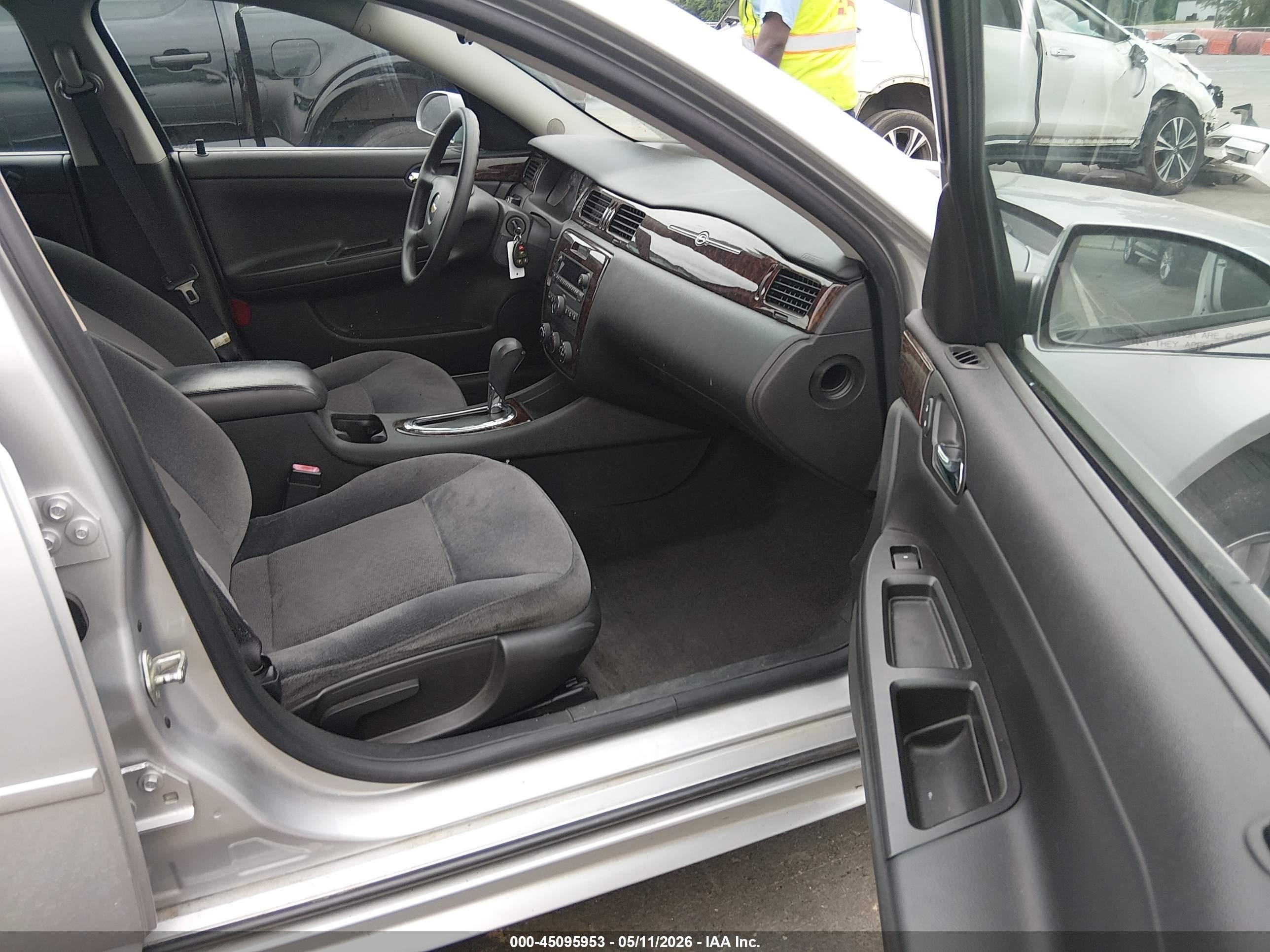 2013 Chevrolet Impala Ls Серебряный vin: 2G1WF5E33D1241353