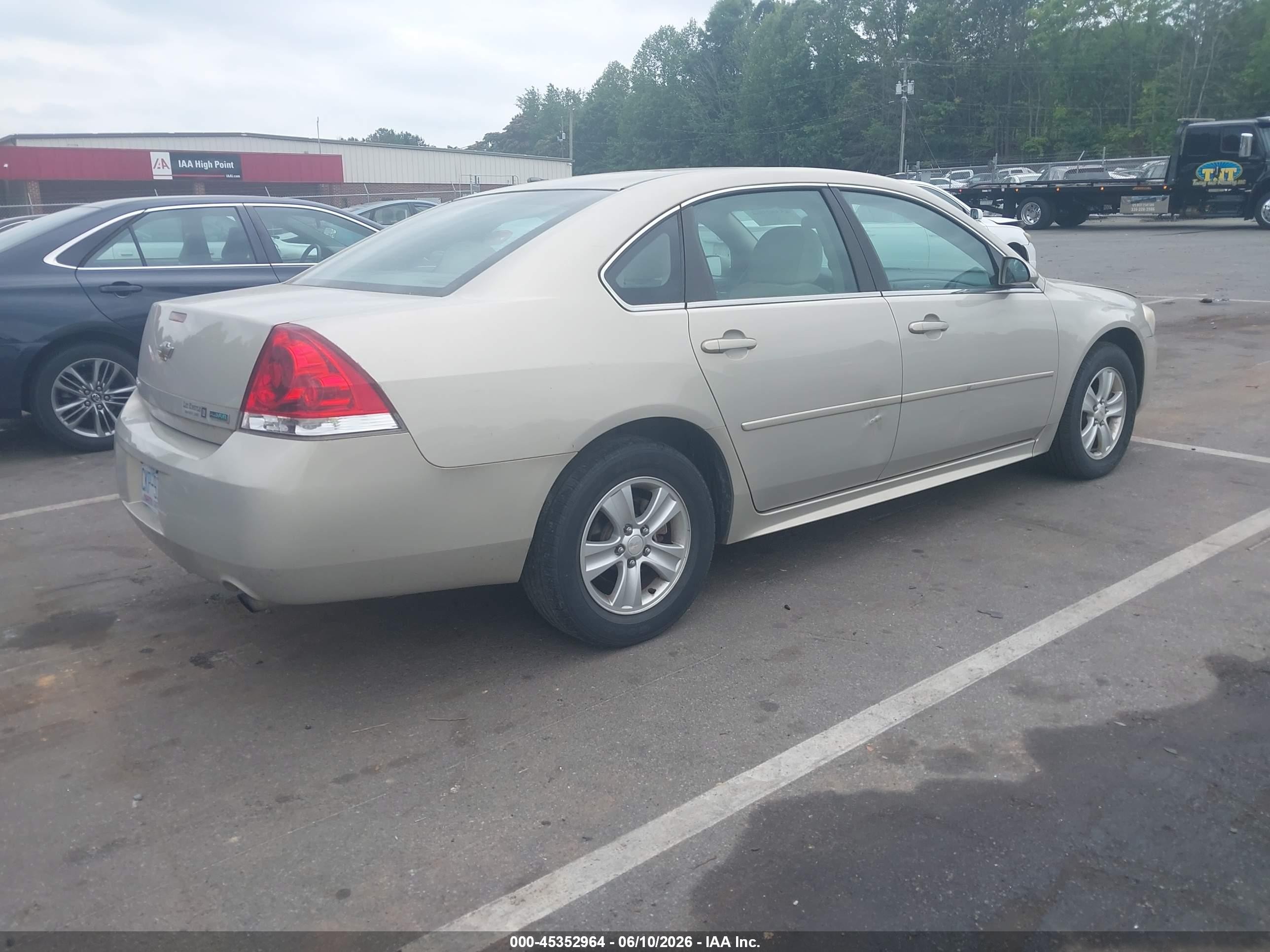 2012 Chevrolet Impala Ls Gold vin: 2G1WF5E34C1148257