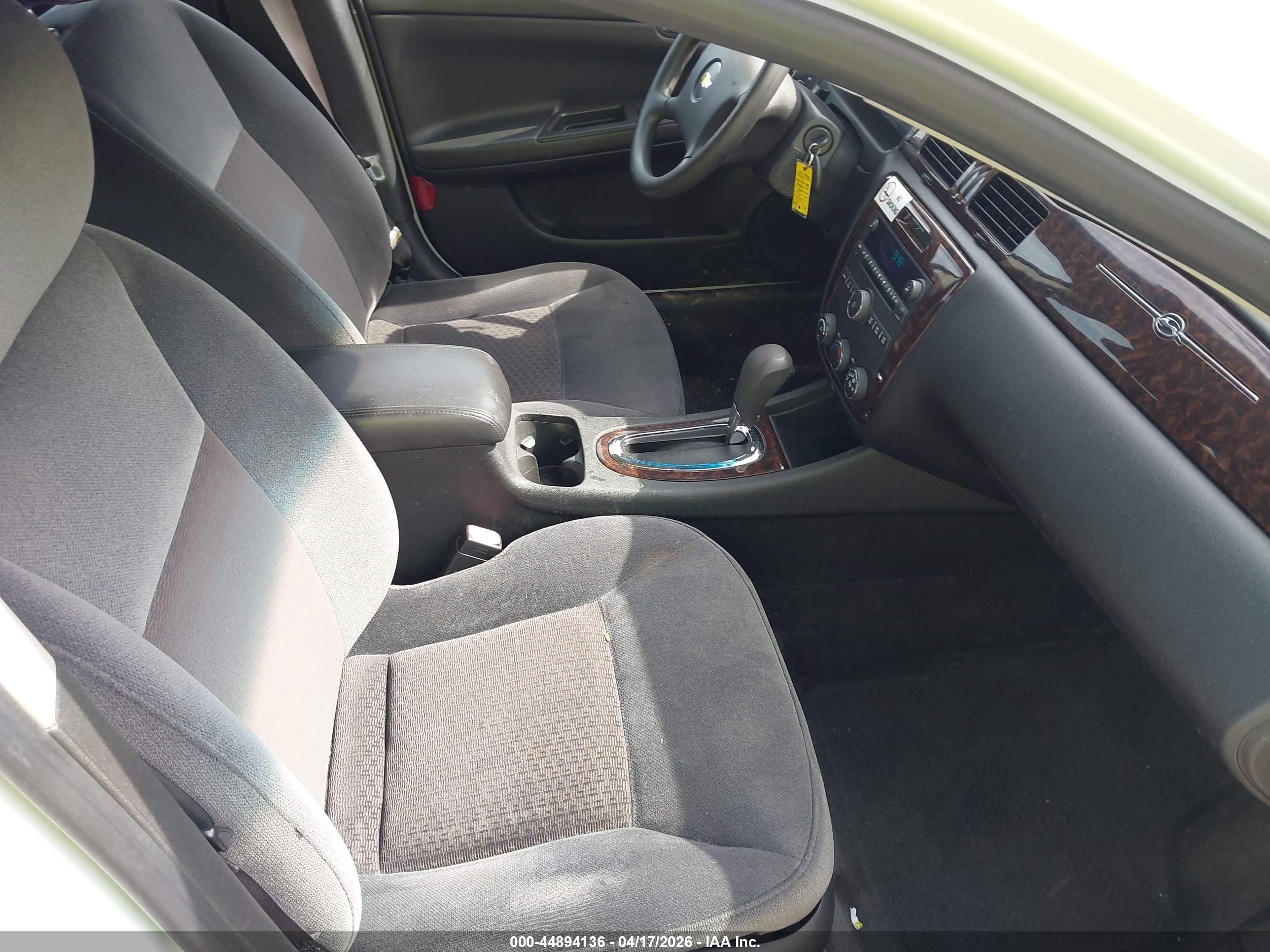 2012 Chevrolet Impala Ls White vin: 2G1WF5E34C1301557