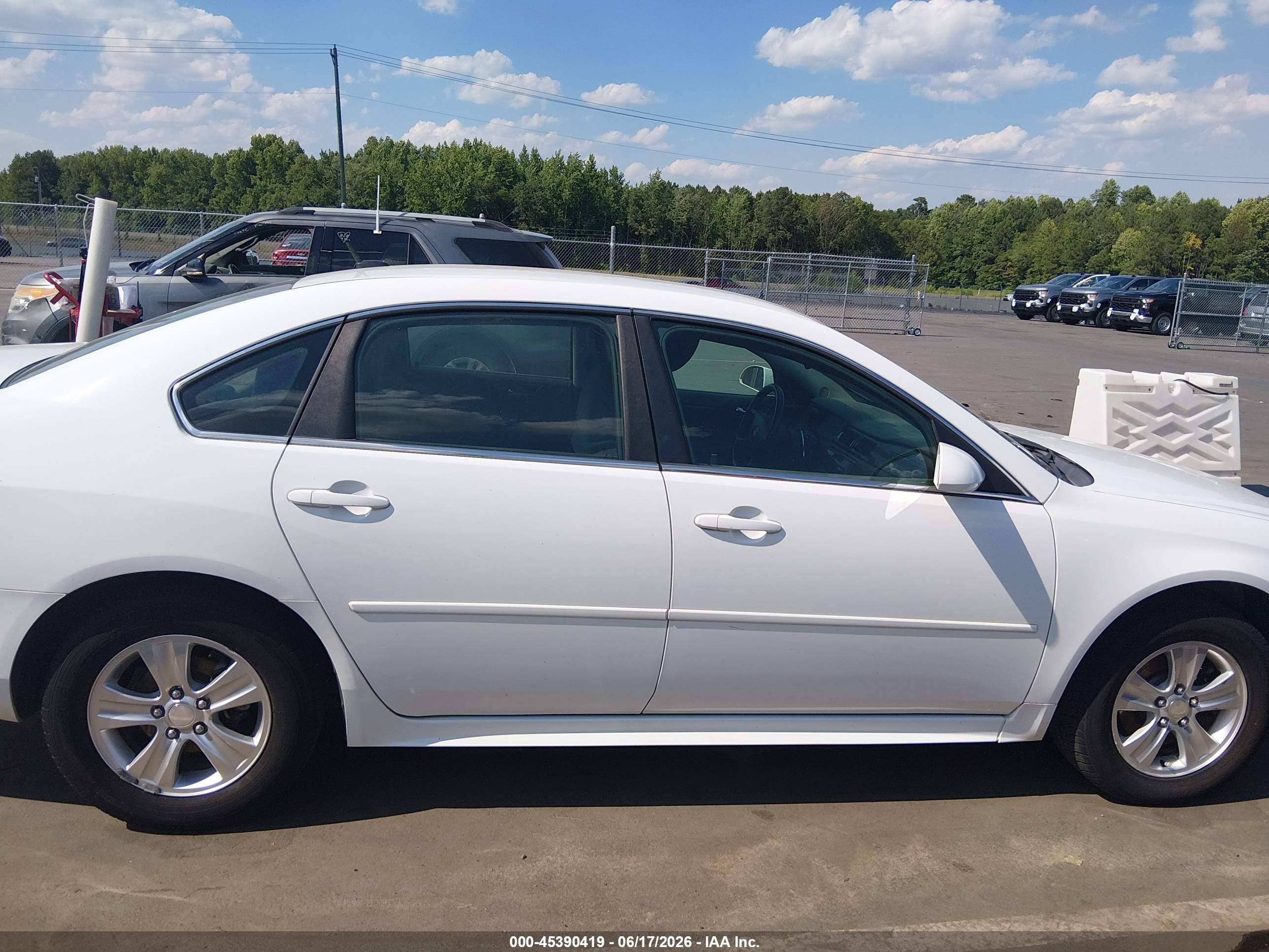 2013 Chevrolet Impala Ls White vin: 2G1WF5E35D1262981