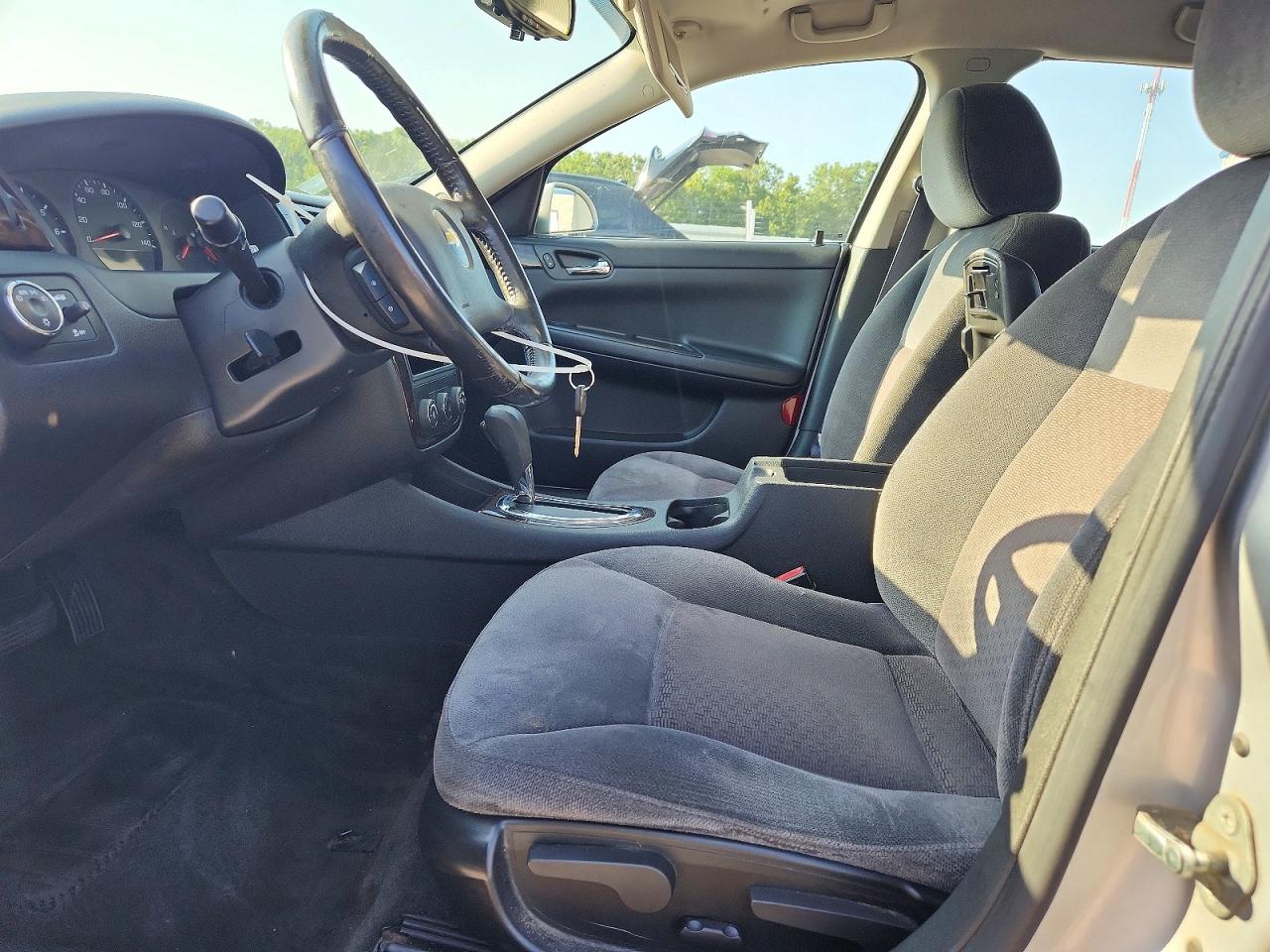 2012 Chevrolet Impala Ls Серебряный vin: 2G1WF5E37C1124566