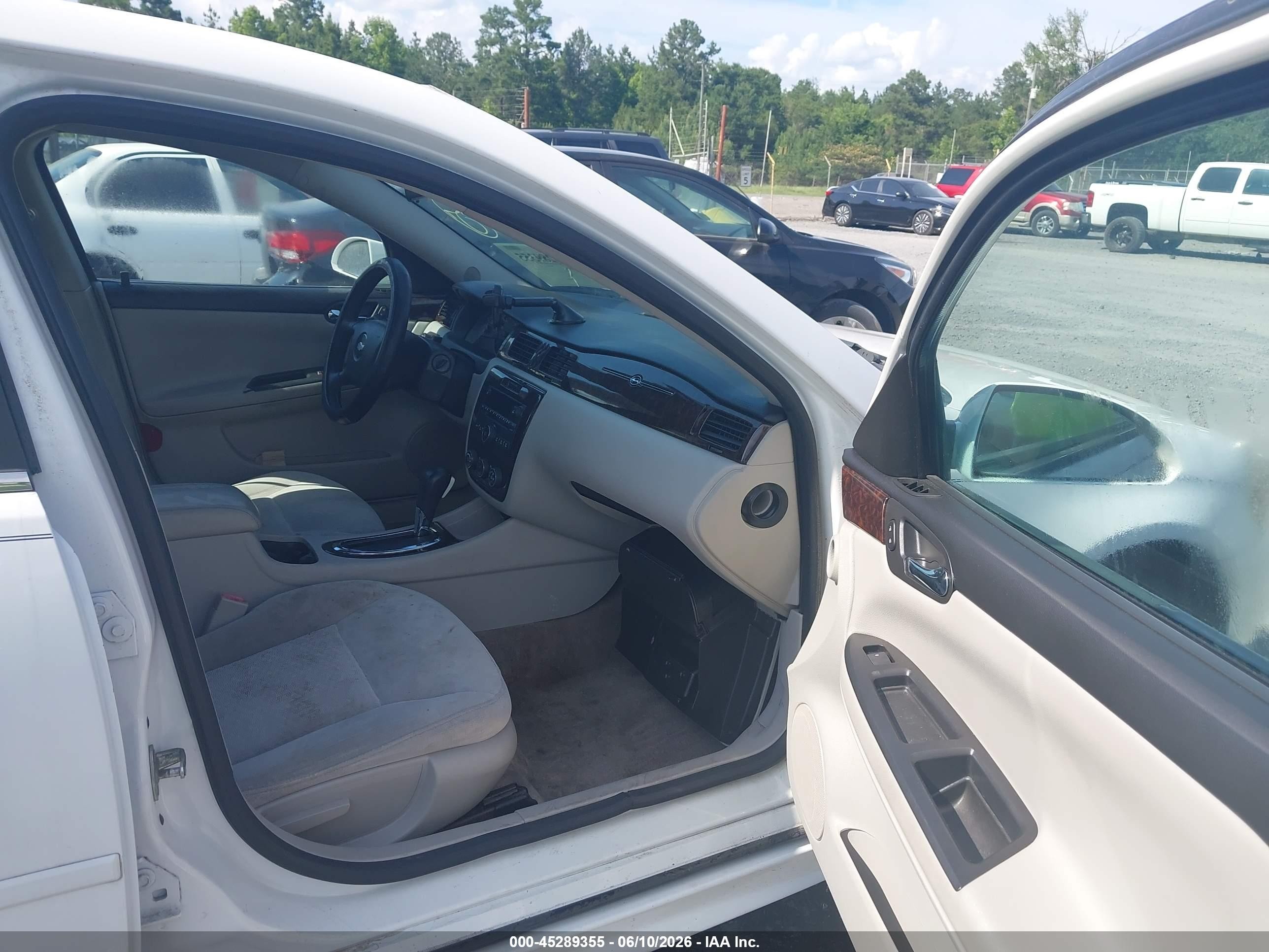 2012 Chevrolet Impala Ls White vin: 2G1WF5E37C1156918