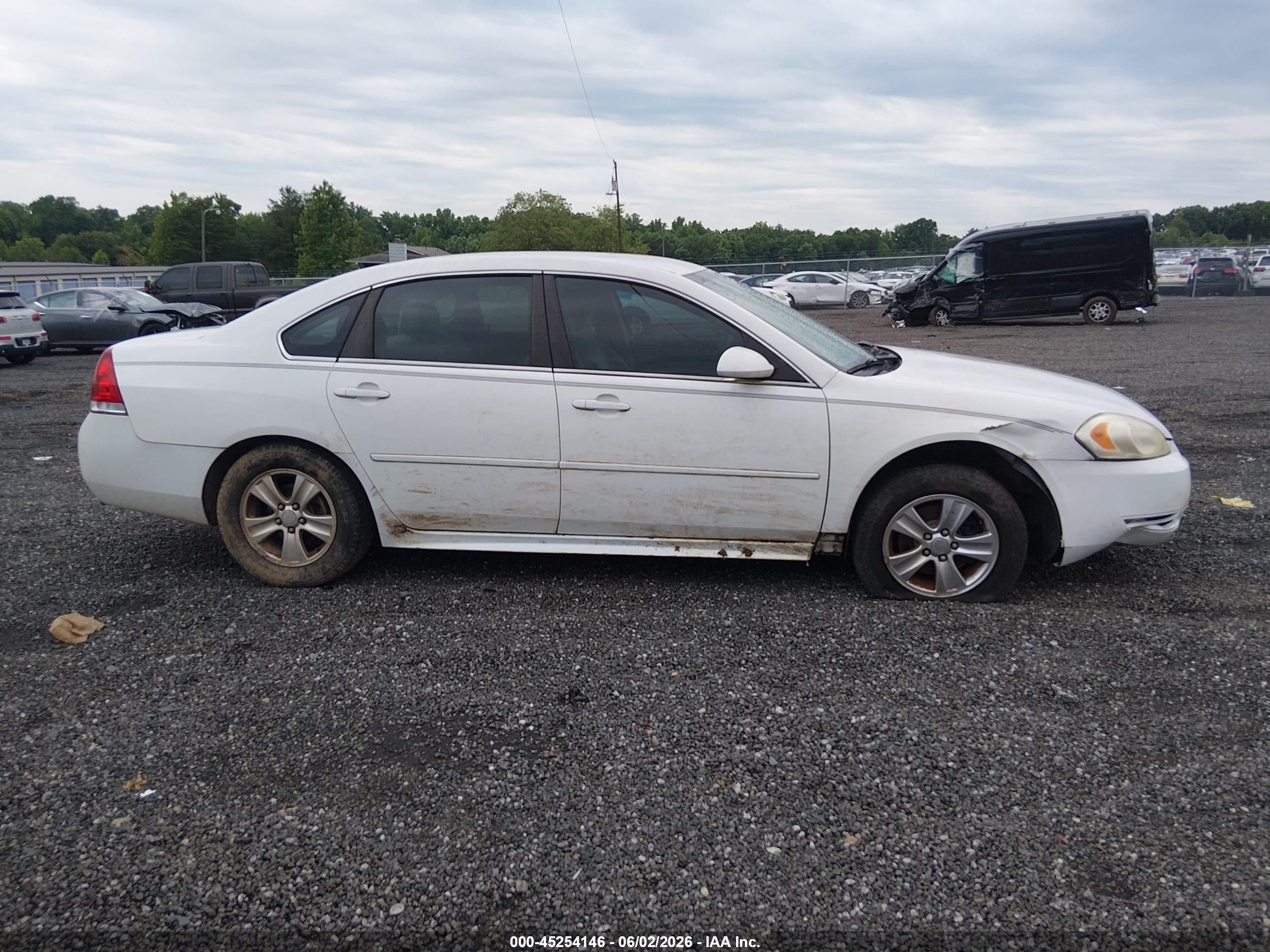 2012 Chevrolet Impala Ls Белый vin: 2G1WF5E3XC1215203