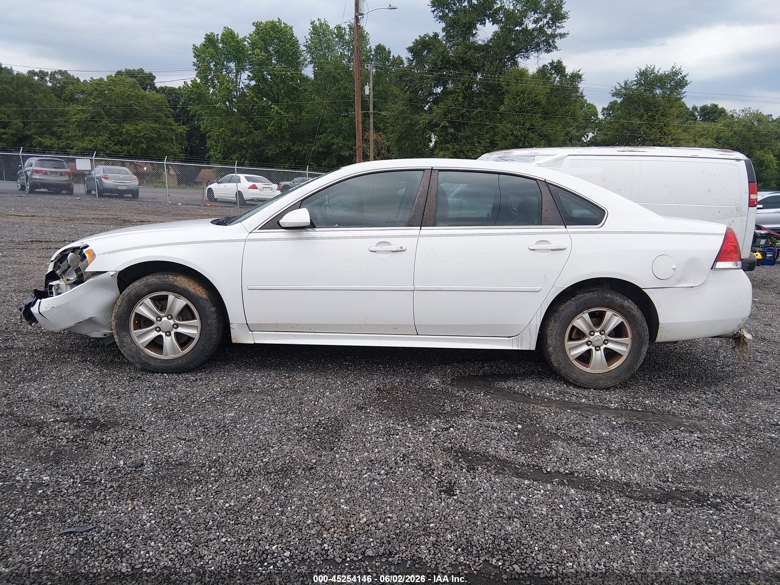 2012 Chevrolet Impala Ls Белый vin: 2G1WF5E3XC1215203