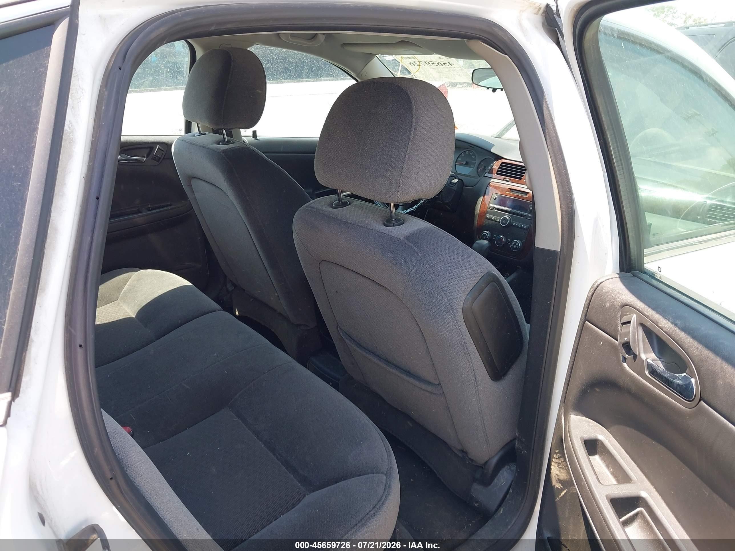 2011 Chevrolet Impala Ls Белый vin: 2G1WF5EK0B1143496