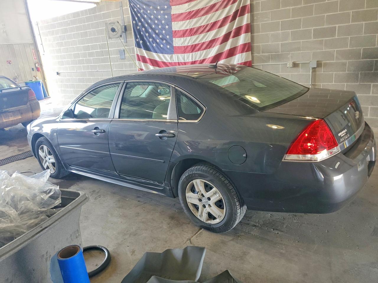2011 Chevrolet Impala Ls Серый vin: 2G1WF5EK0B1160542