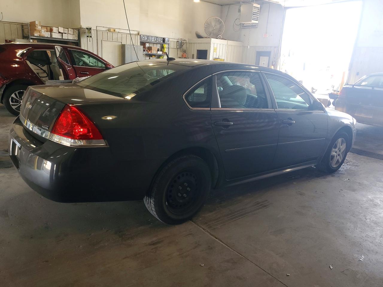 2011 Chevrolet Impala Ls Серый vin: 2G1WF5EK0B1160542