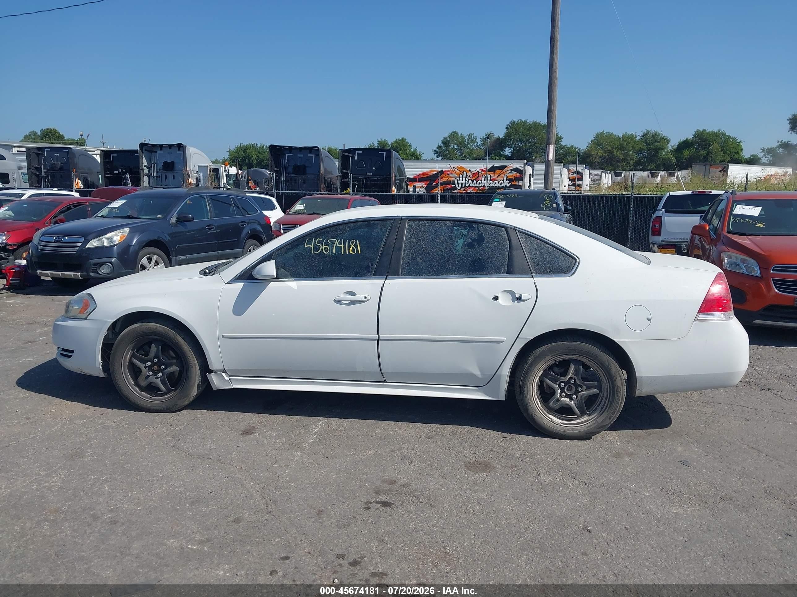 2011 Chevrolet Impala Ls White vin: 2G1WF5EK0B1214339