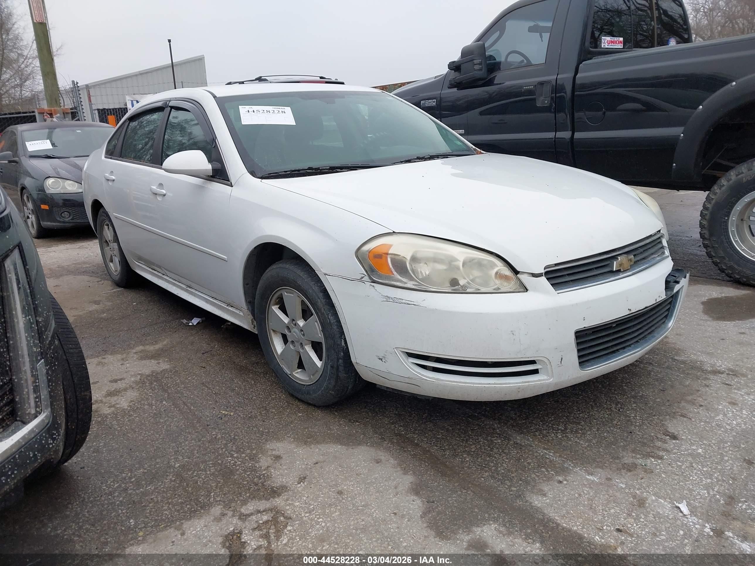 2011 Chevrolet Impala Ls White vin: 2G1WF5EK1B1139098