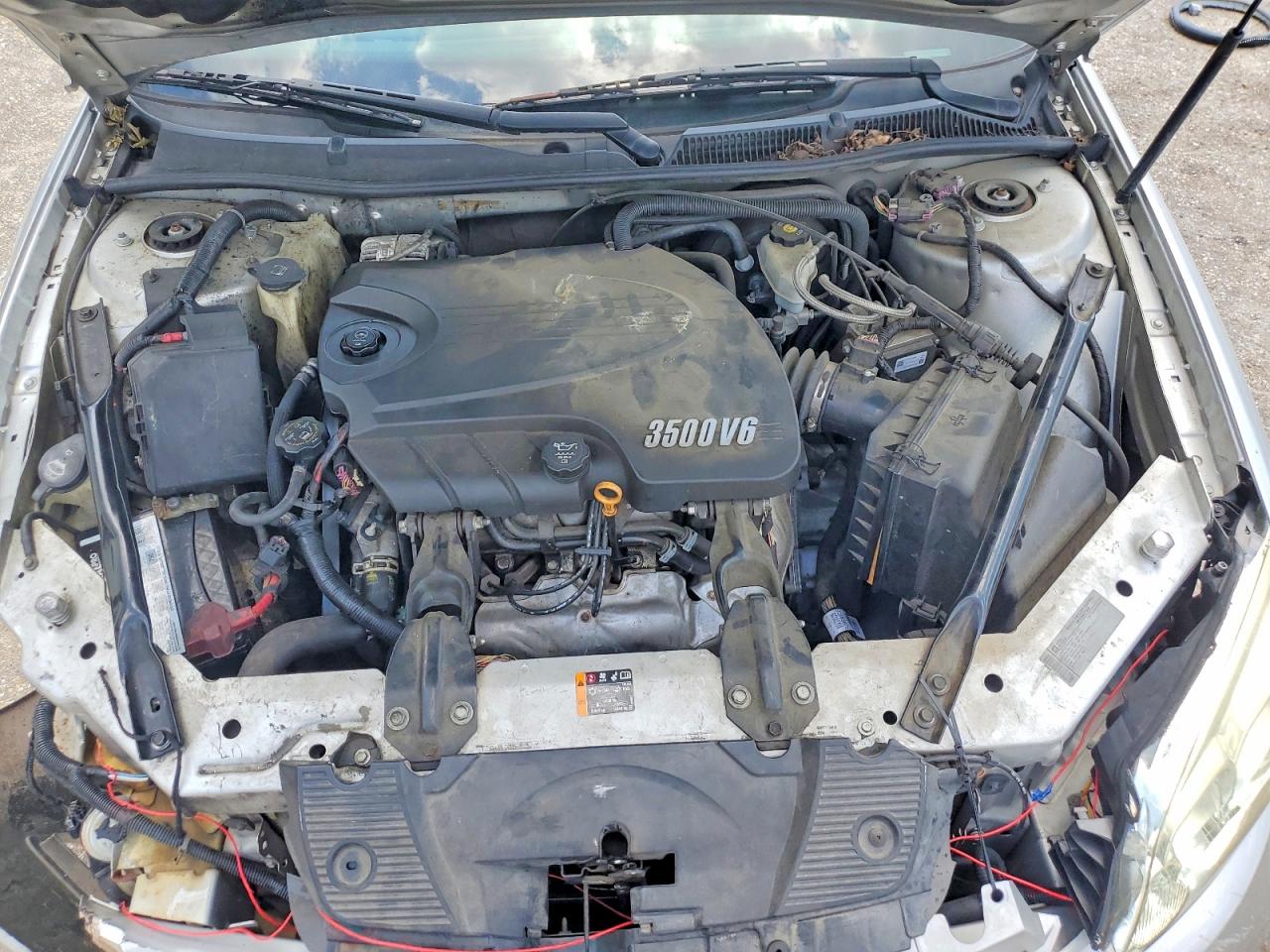 2011 Chevrolet Impala Ls Silver vin: 2G1WF5EK1B1278809