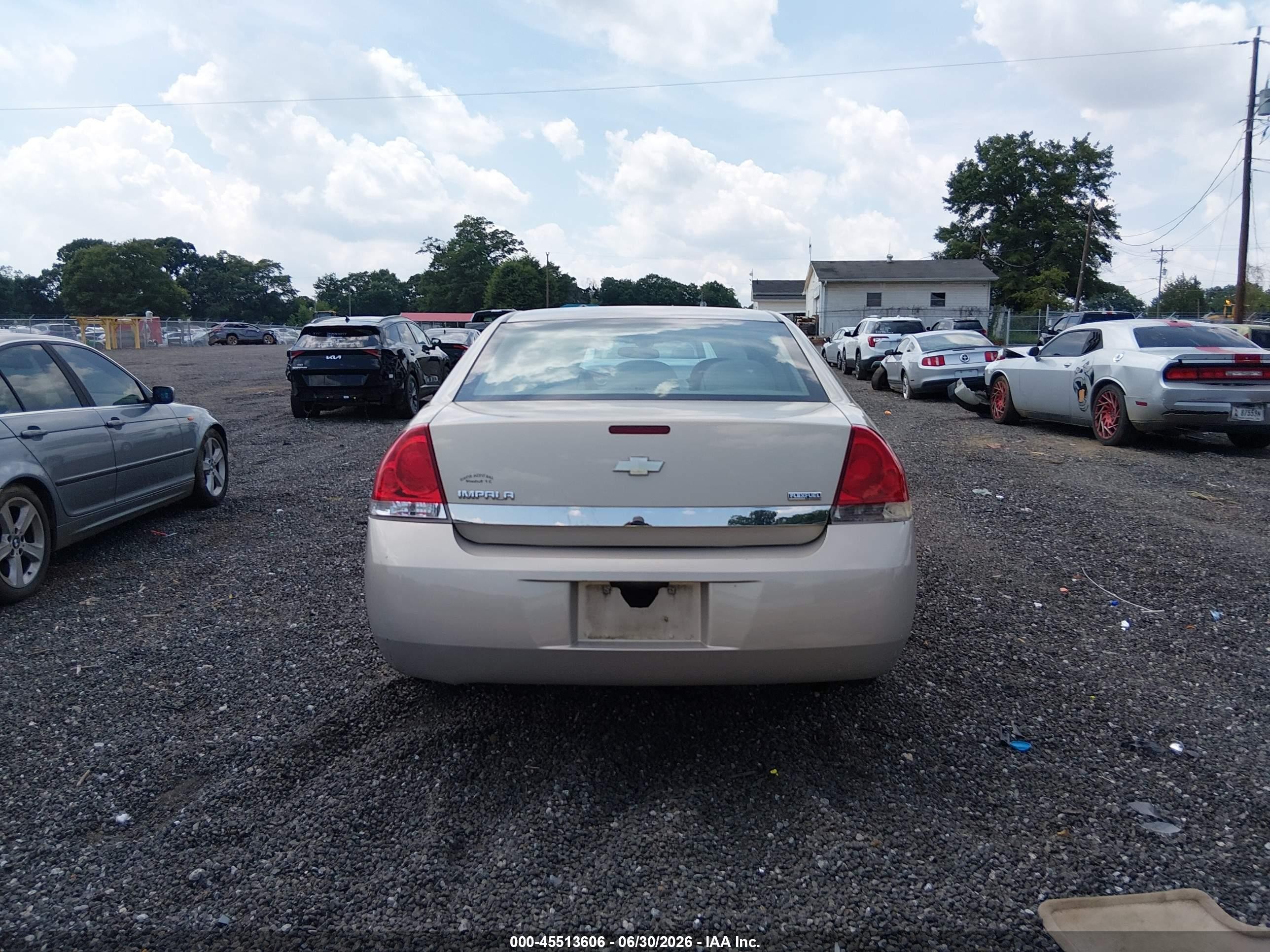2011 Chevrolet Impala Ls Gold vin: 2G1WF5EK2B1168383