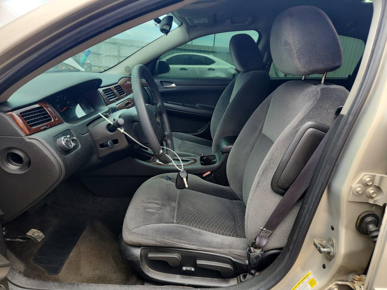 2011 Chevrolet Impala Ls Gold vin: 2G1WF5EK3B1136641