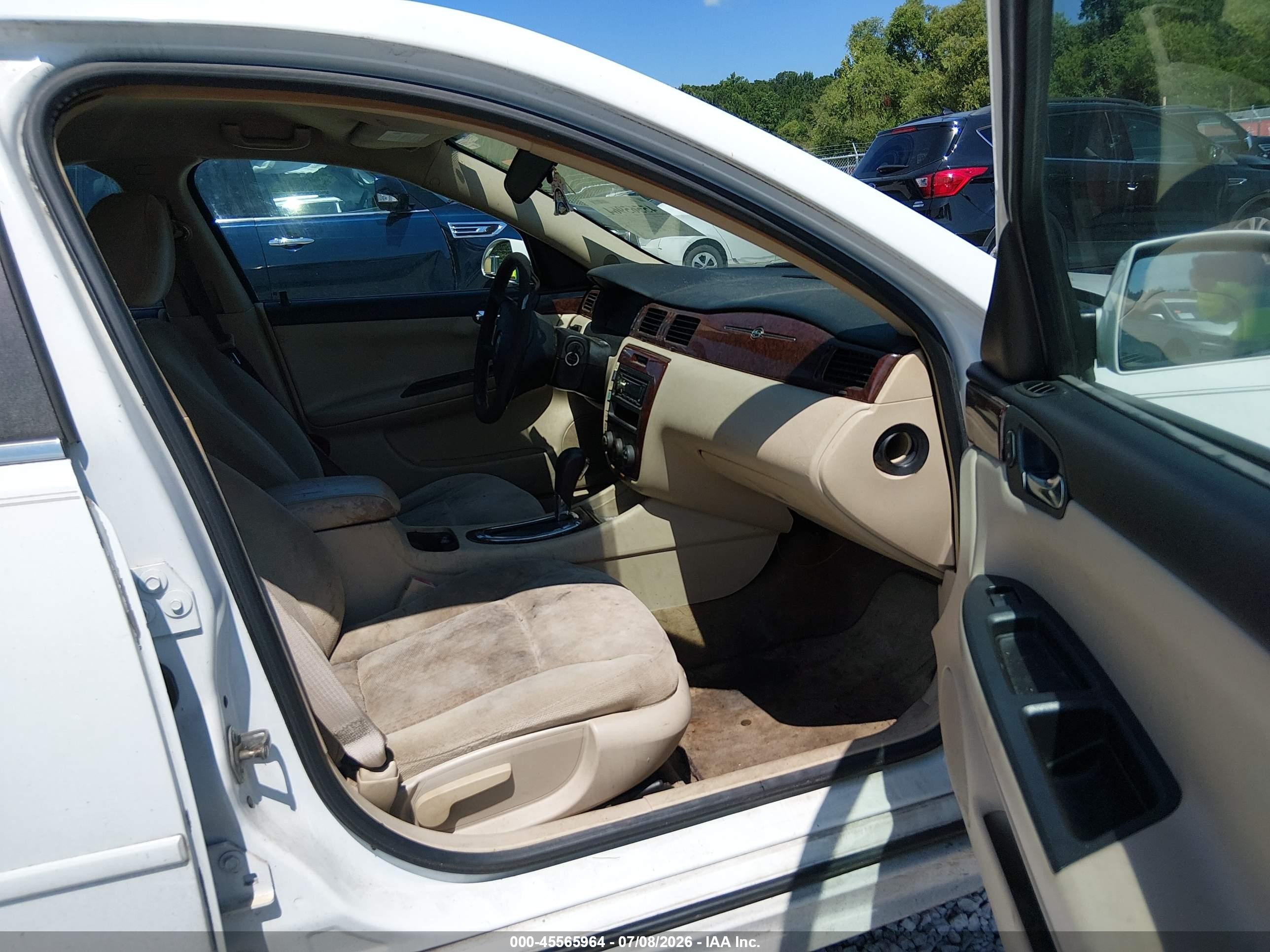 2011 Chevrolet Impala Ls White vin: 2G1WF5EK4B1113465