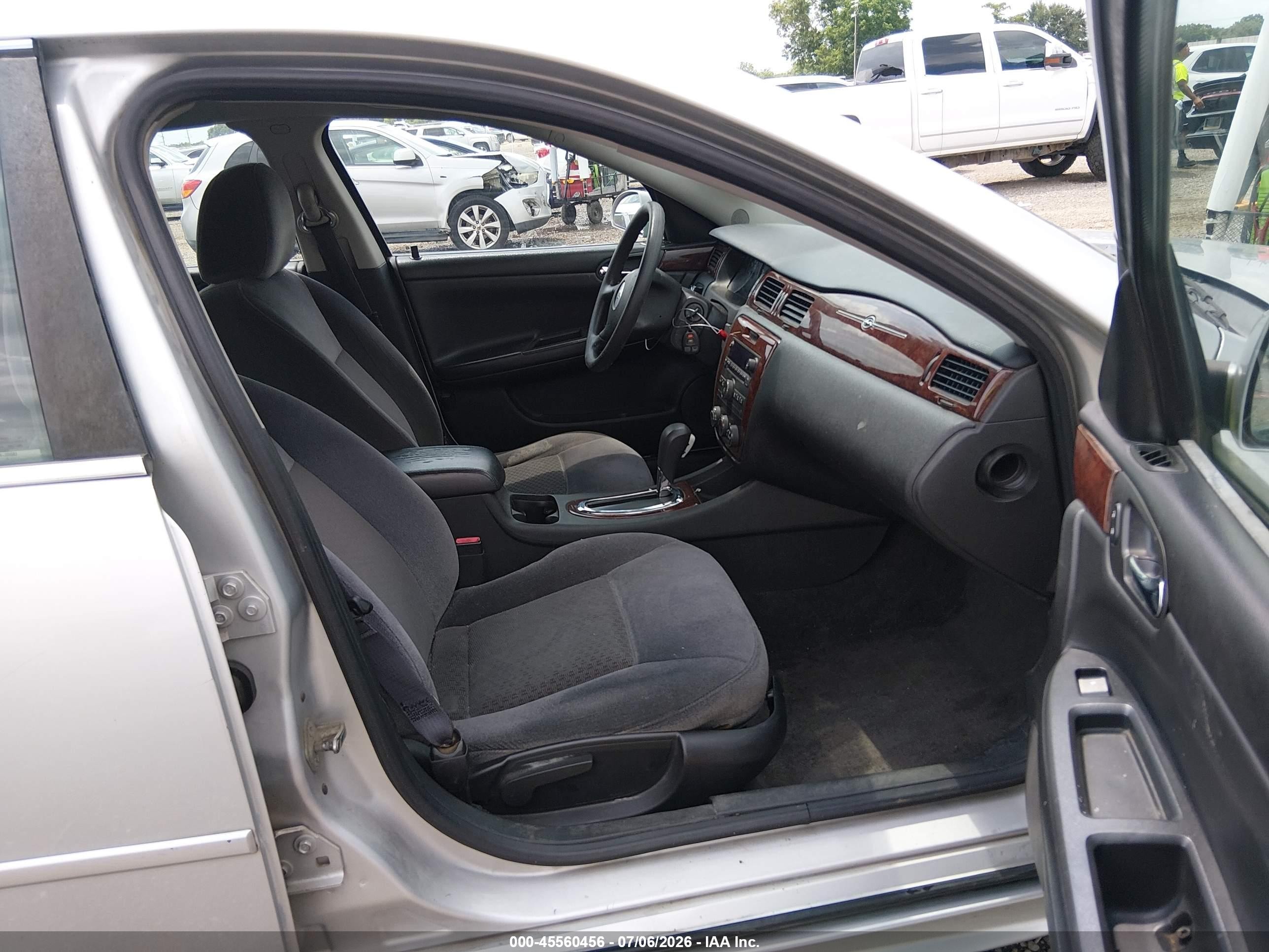 2011 Chevrolet Impala Ls Silver vin: 2G1WF5EK4B1153206