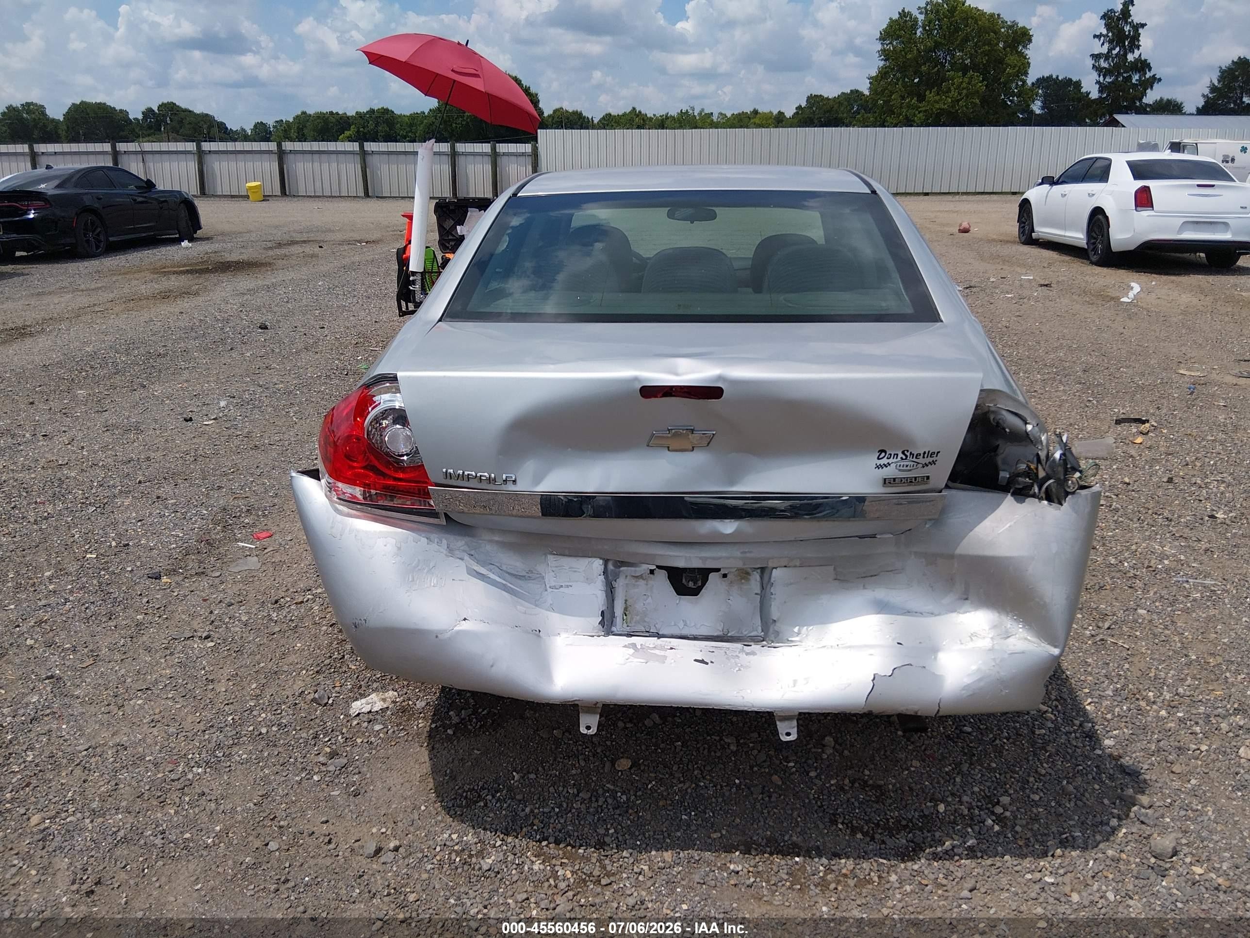 2011 Chevrolet Impala Ls Silver vin: 2G1WF5EK4B1153206