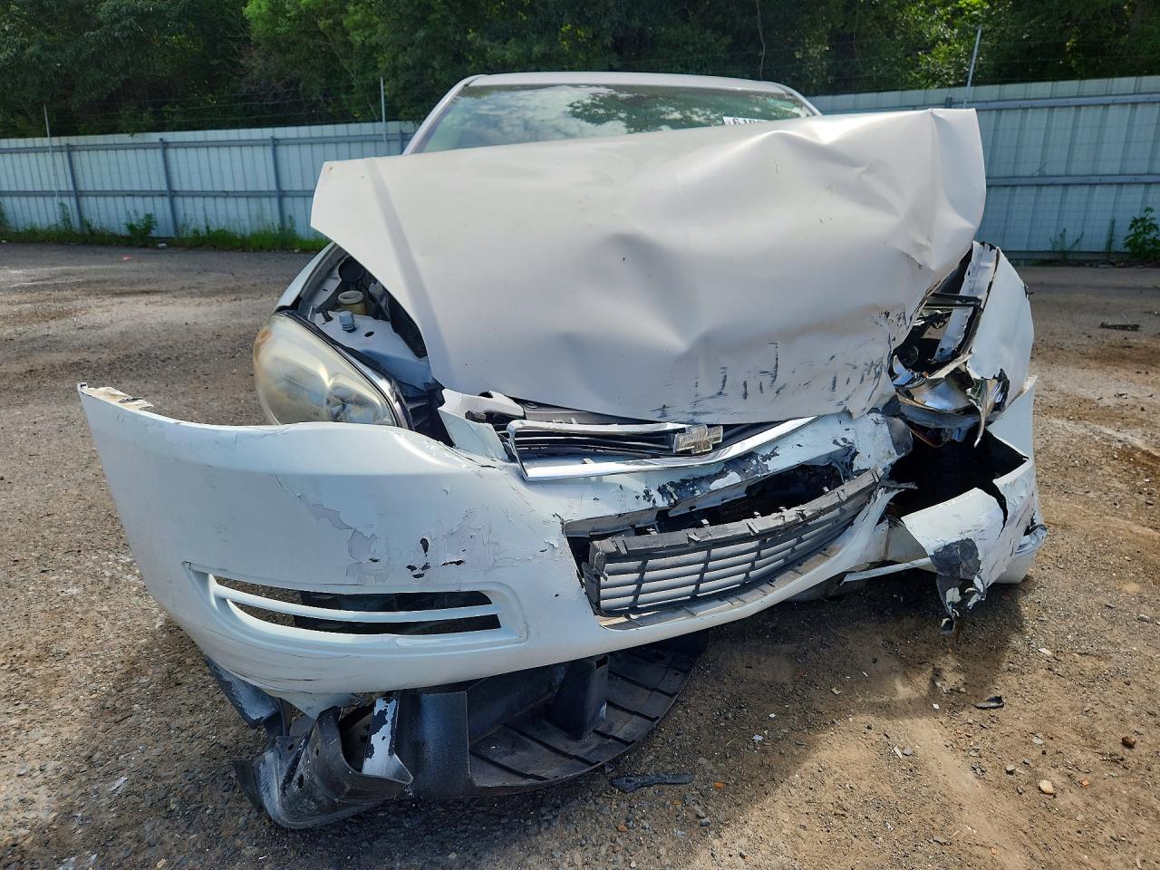 2011 Chevrolet Impala Ls White vin: 2G1WF5EK6B1314705