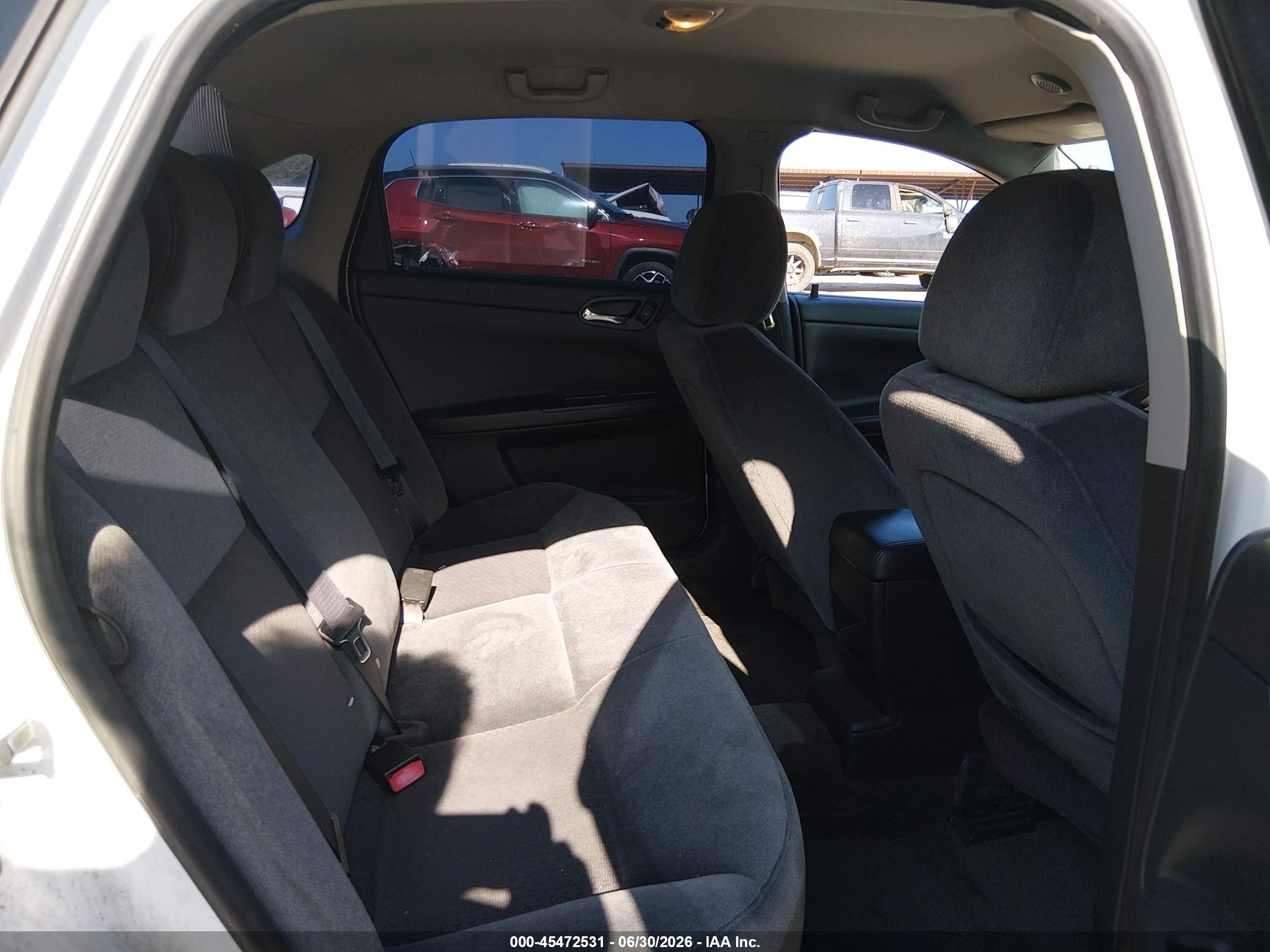 2011 Chevrolet Impala Ls White vin: 2G1WF5EK7B1127067