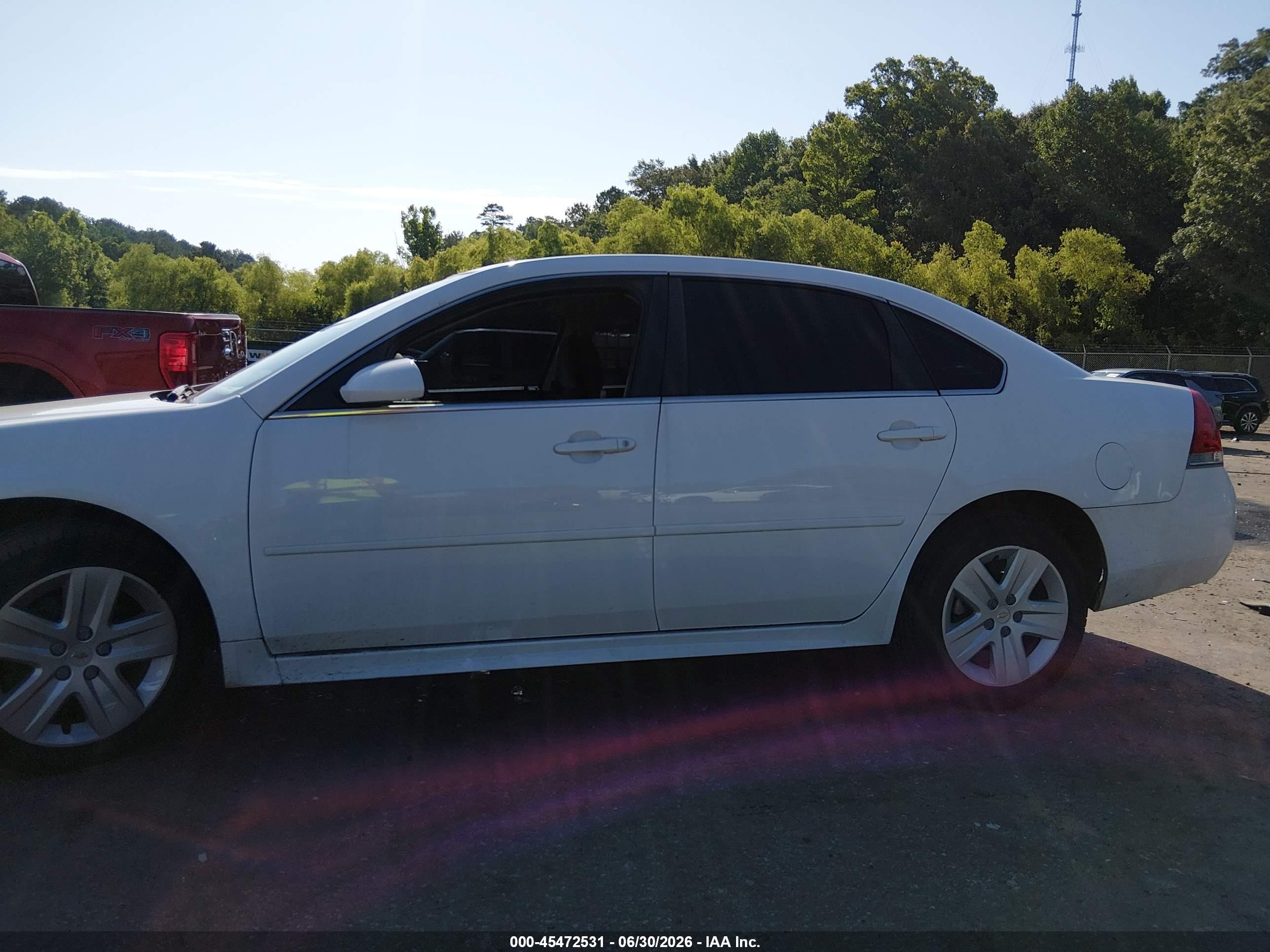 2011 Chevrolet Impala Ls White vin: 2G1WF5EK7B1127067