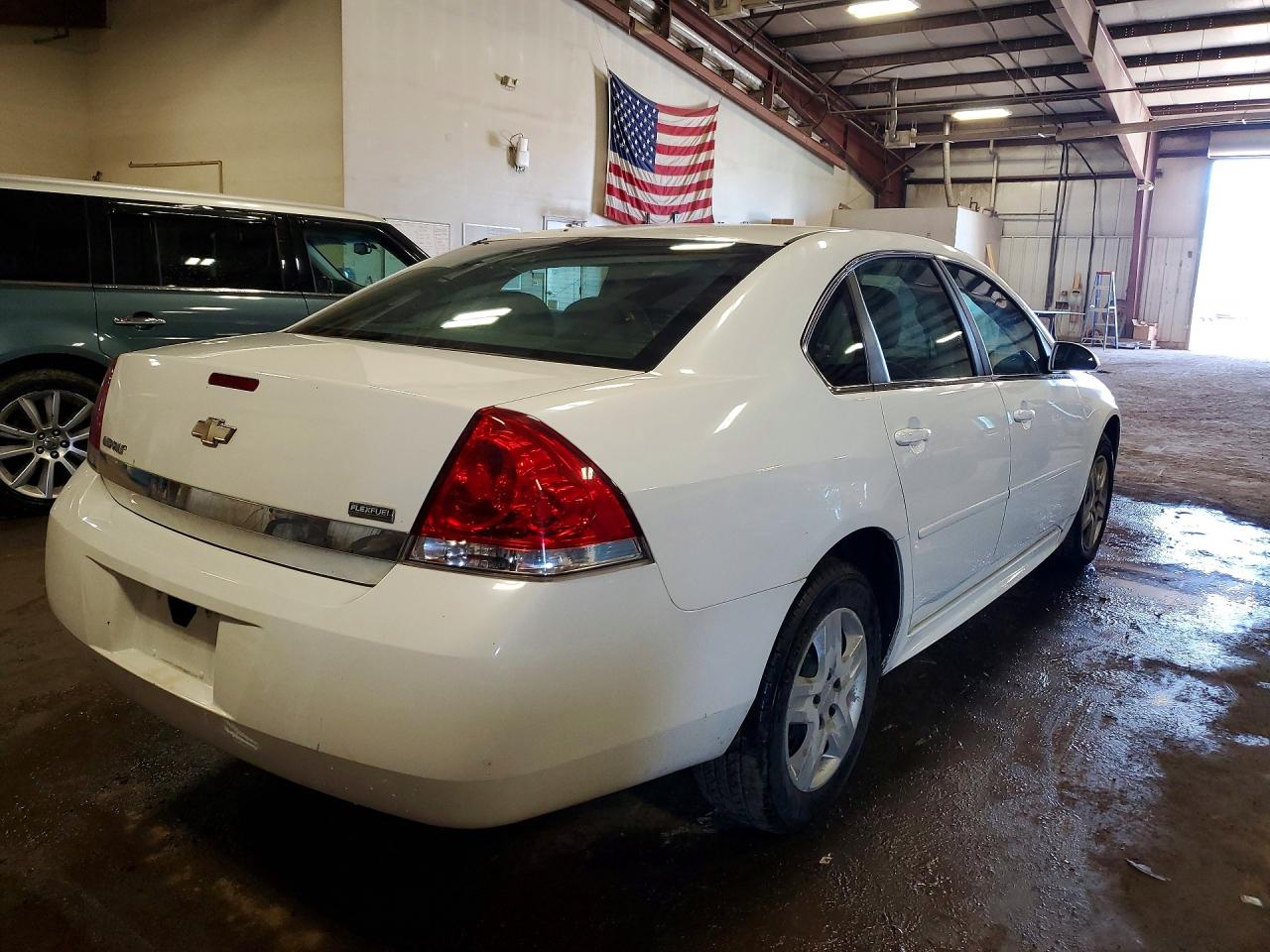 2011 Chevrolet Impala Ls White vin: 2G1WF5EK8B1310171