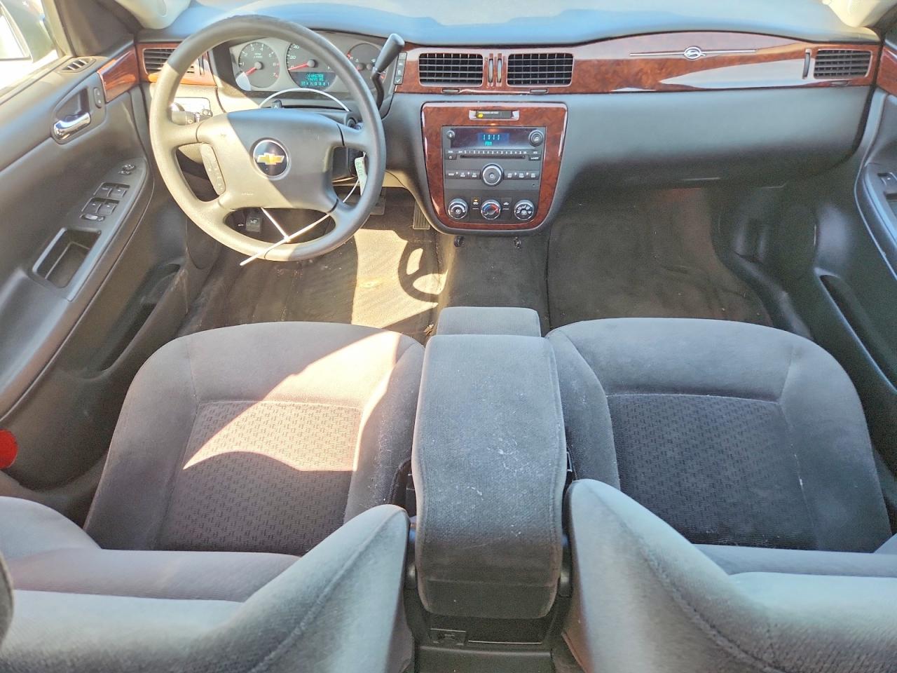 2011 Chevrolet Impala Ls Silver vin: 2G1WF5EKXB1161066