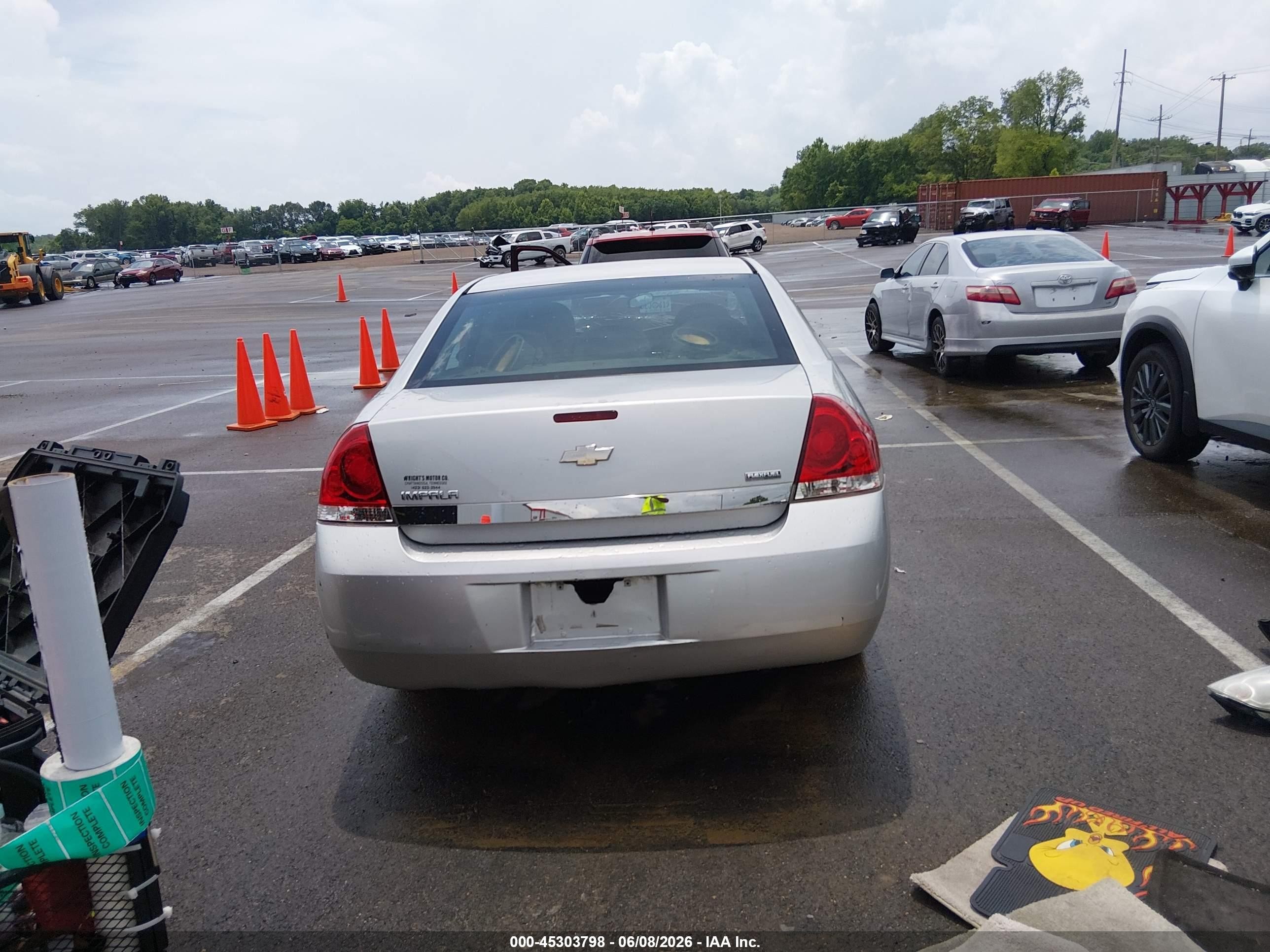 2011 Chevrolet Impala Ls Silver vin: 2G1WF5EKXB1253357