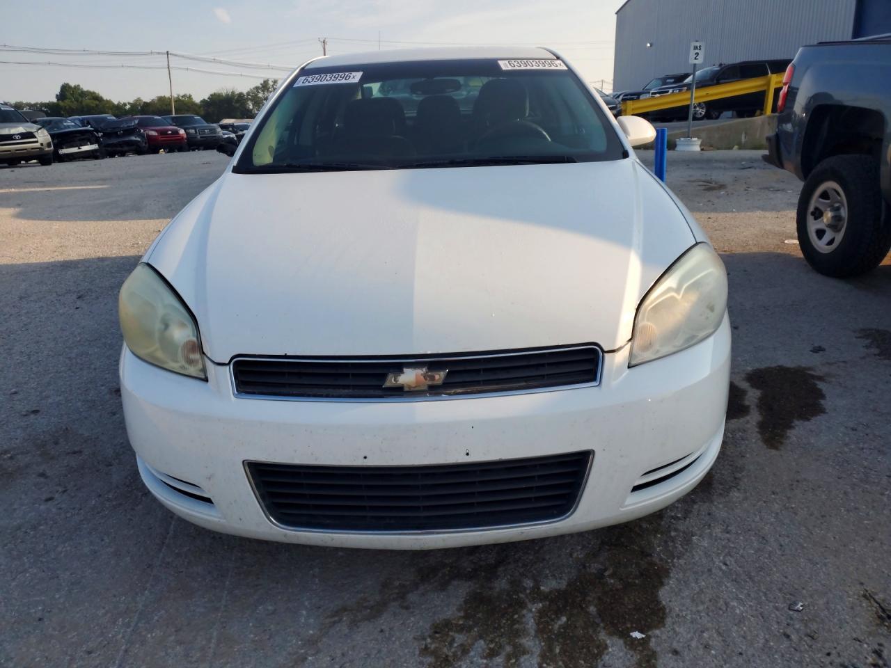 2011 Chevrolet Impala Ls White vin: 2G1WF5EKXB1268165