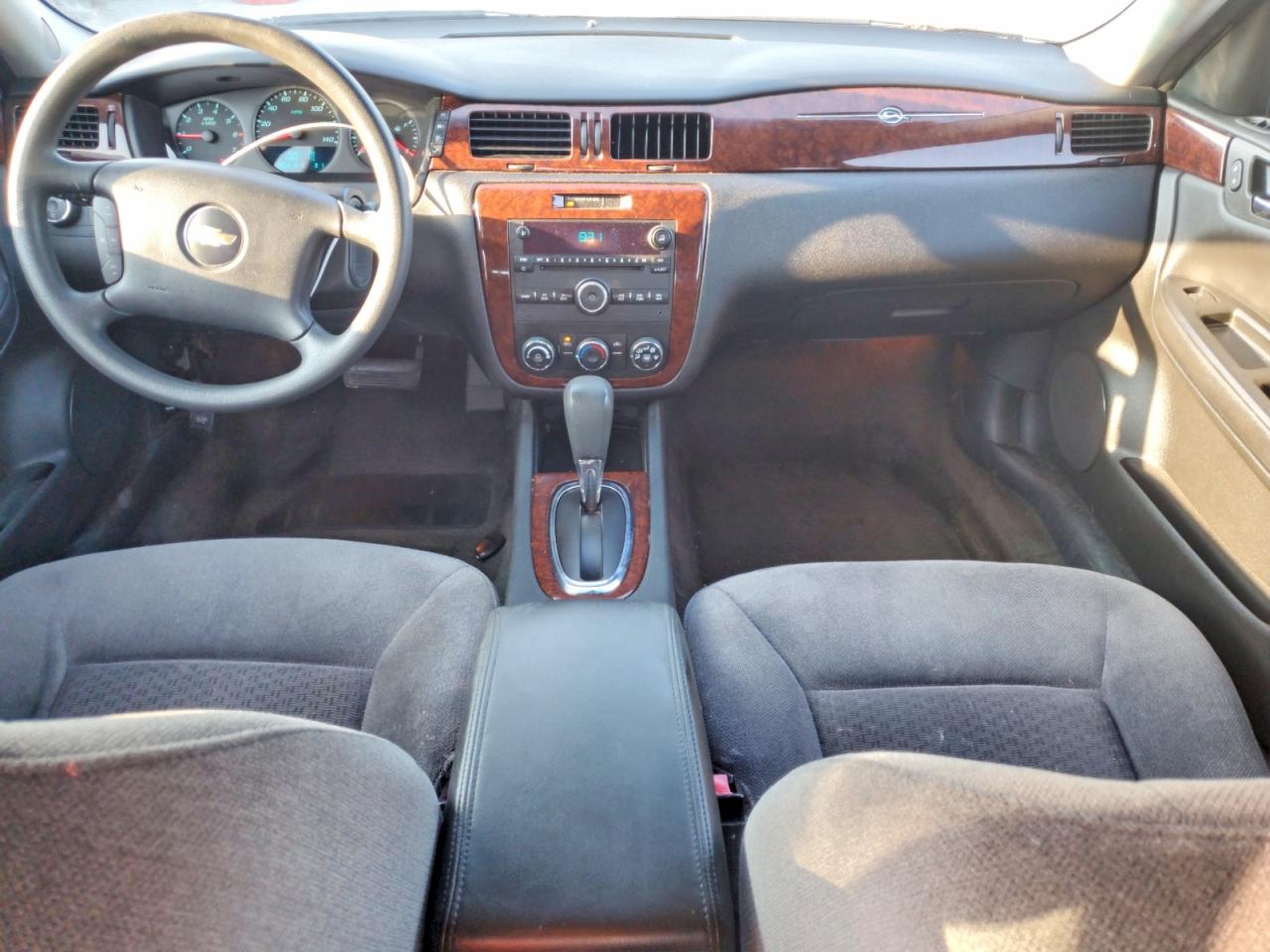 2011 Chevrolet Impala Ls White vin: 2G1WF5EKXB1268165