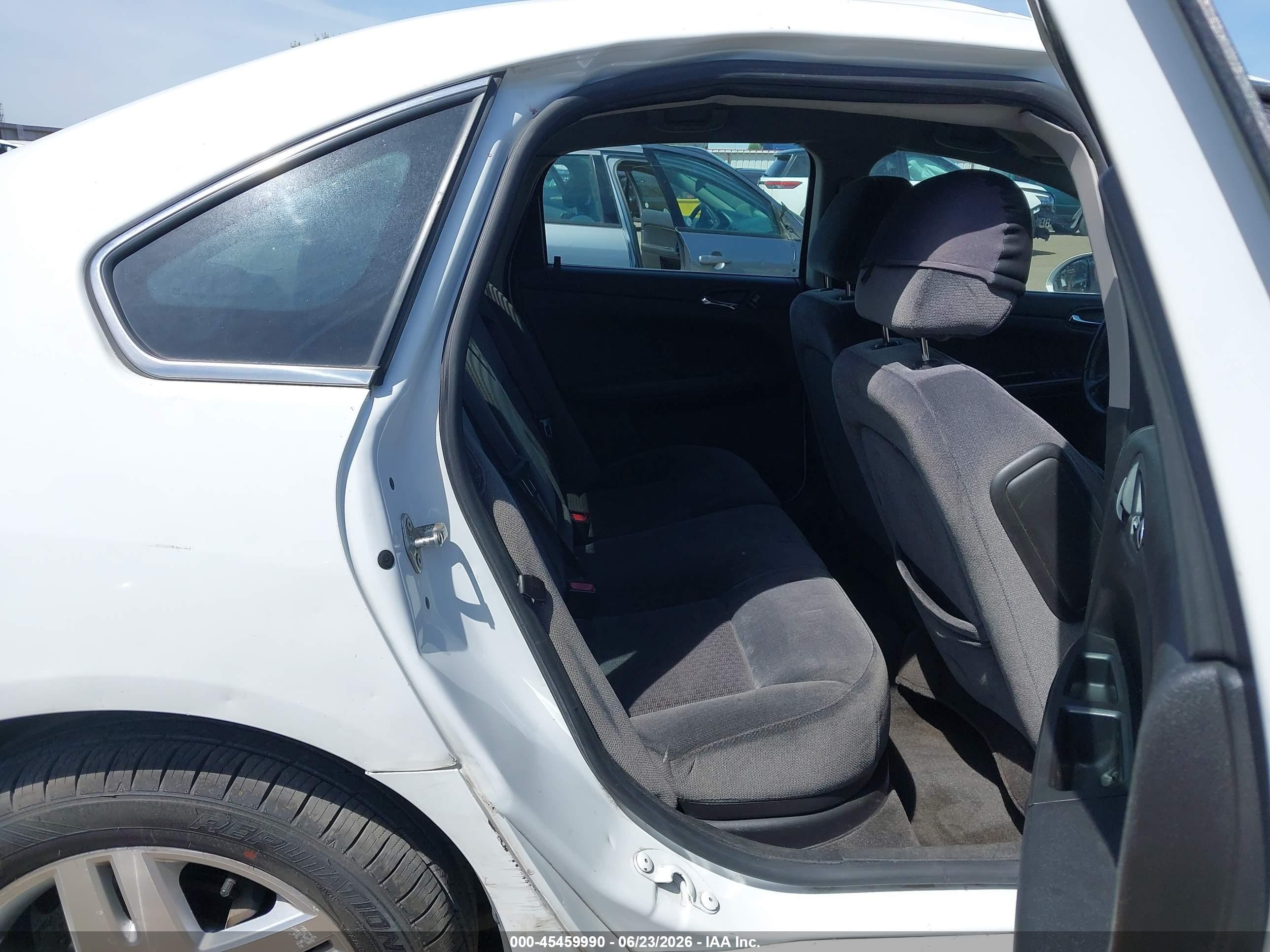 2012 Chevrolet Impala Lt White vin: 2G1WG5E31C1316238