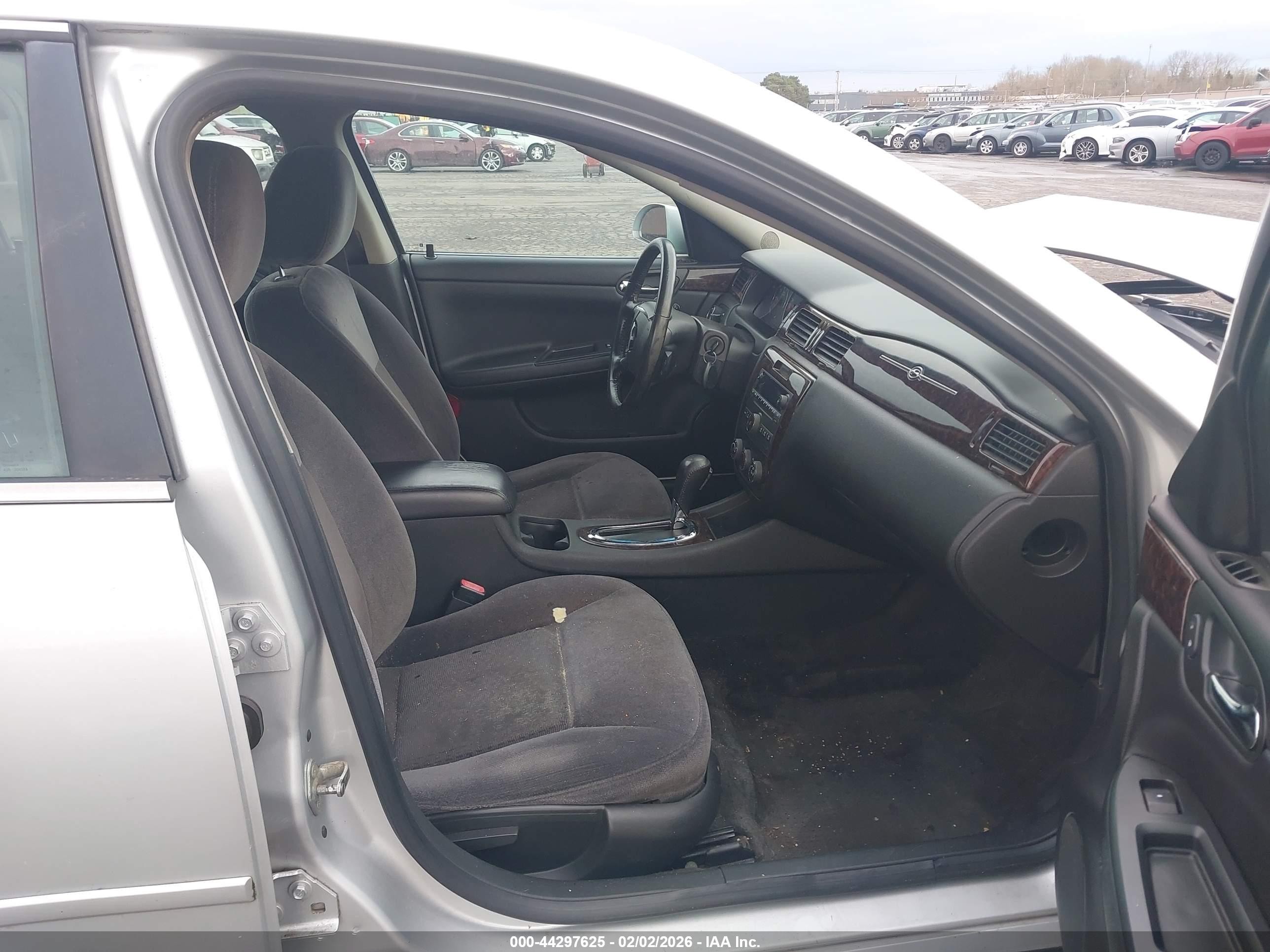 2012 Chevrolet Impala Lt Серебряный vin: 2G1WG5E33C1223835