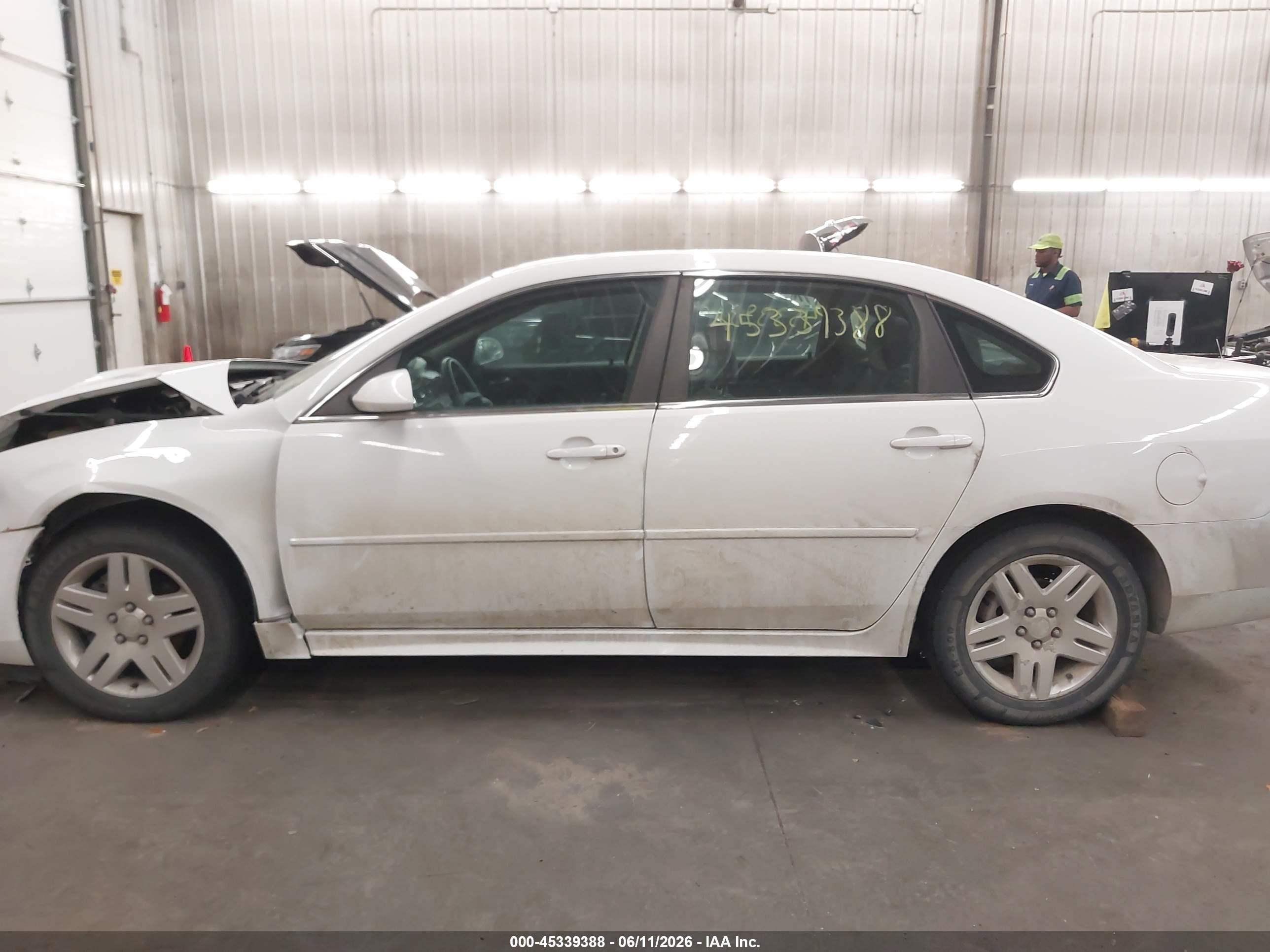 2012 Chevrolet Impala Lt White vin: 2G1WG5E34C1317920