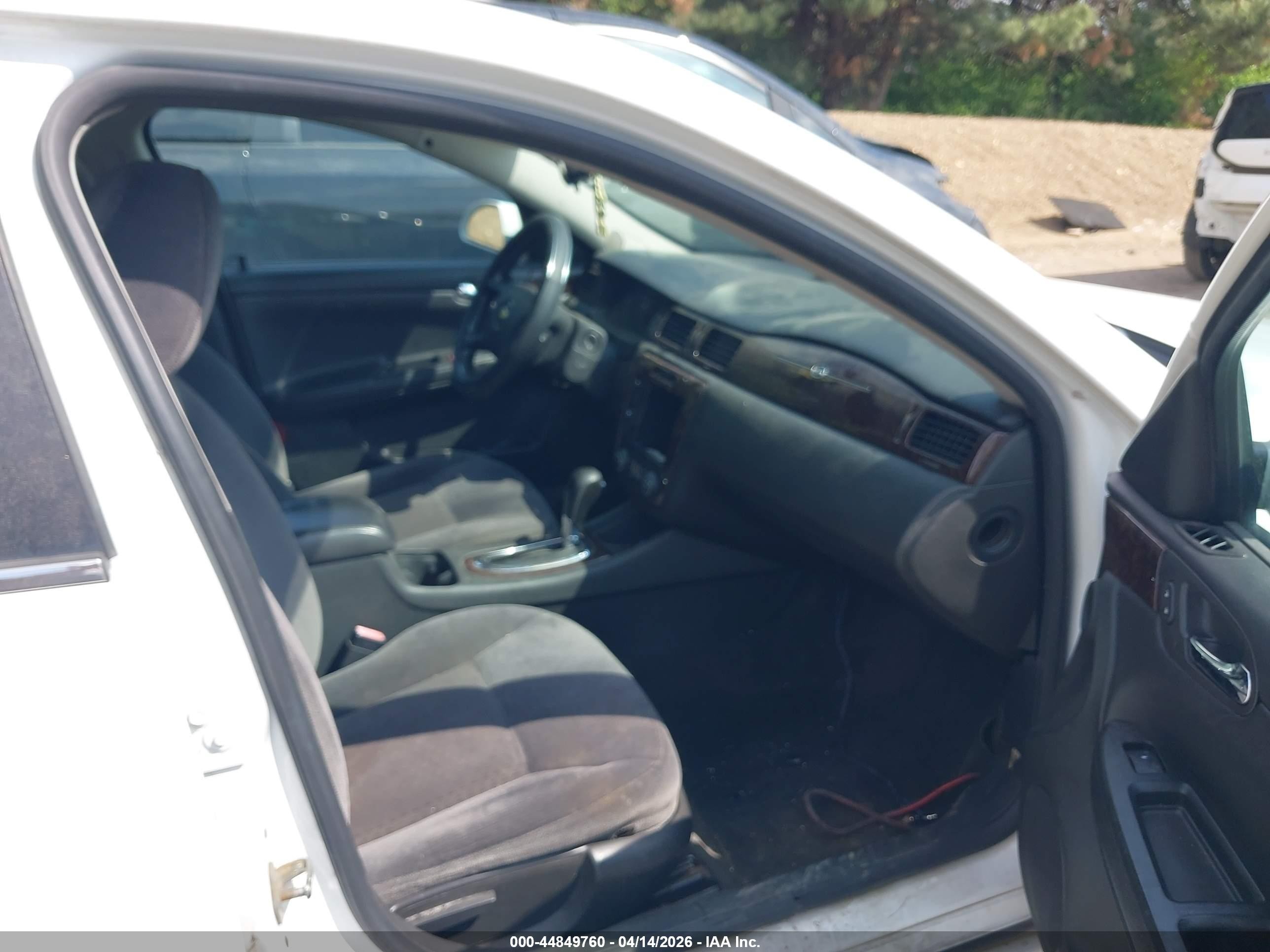 2013 Chevrolet Impala Lt Белый vin: 2G1WG5E34D1232268
