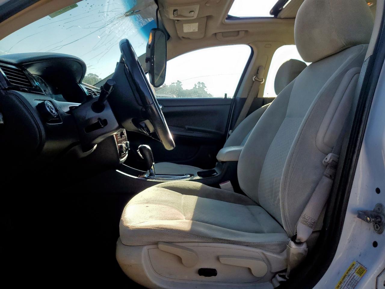 2012 Chevrolet Impala Lt White vin: 2G1WG5E35C1101493