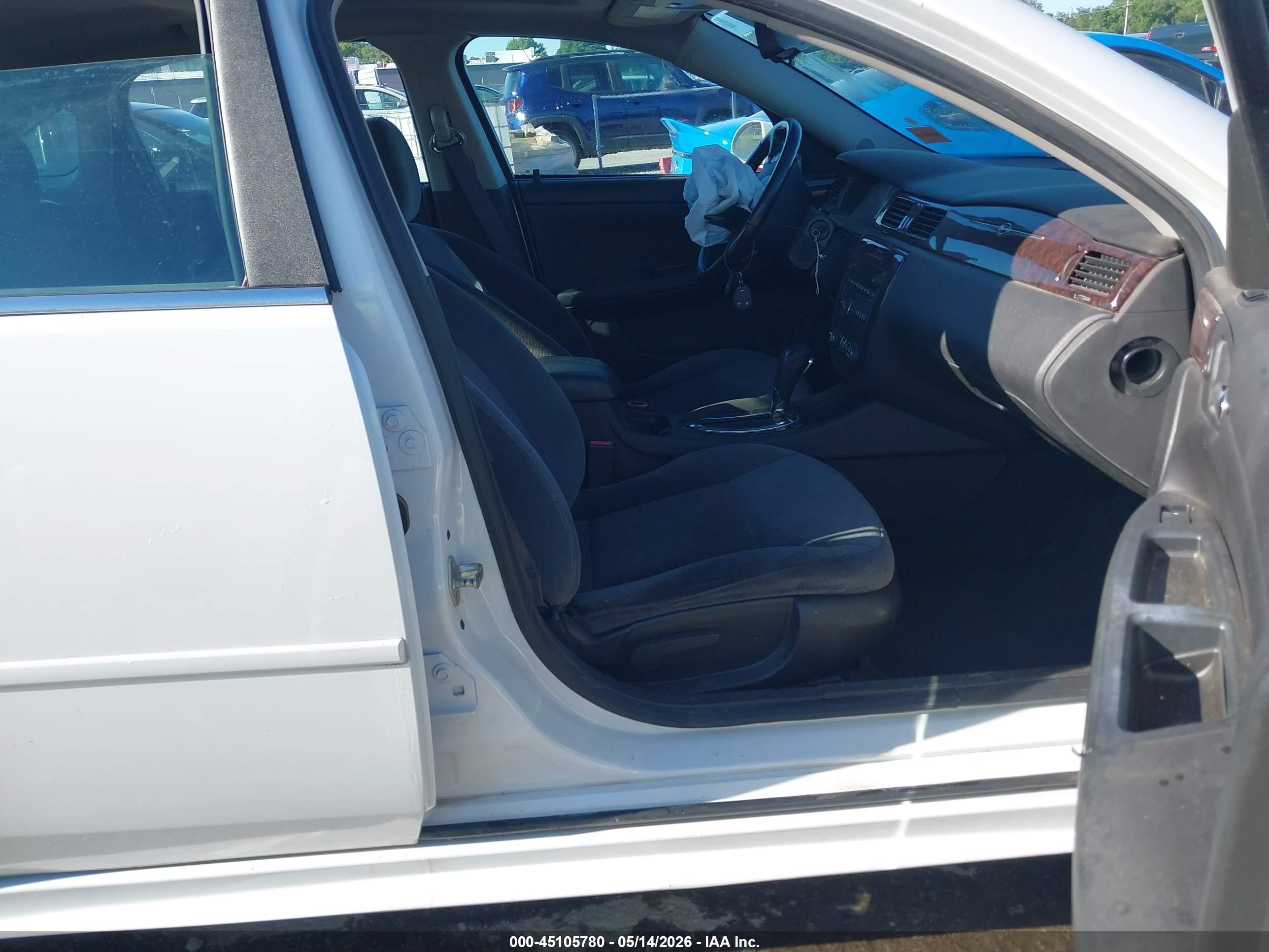 2012 Chevrolet Impala Lt White vin: 2G1WG5E37C1103424