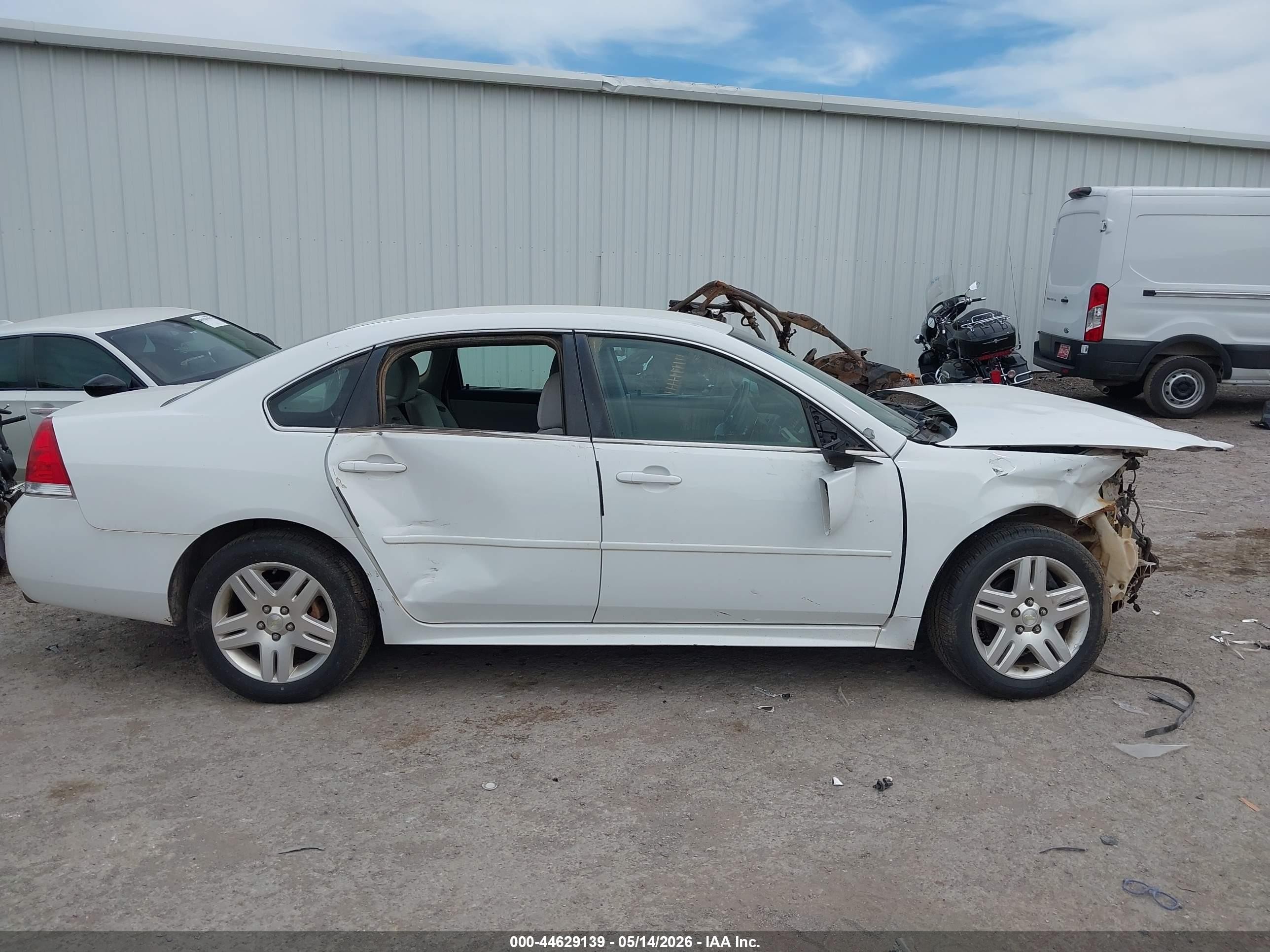 2012 Chevrolet Impala Lt White vin: 2G1WG5E38C1301882