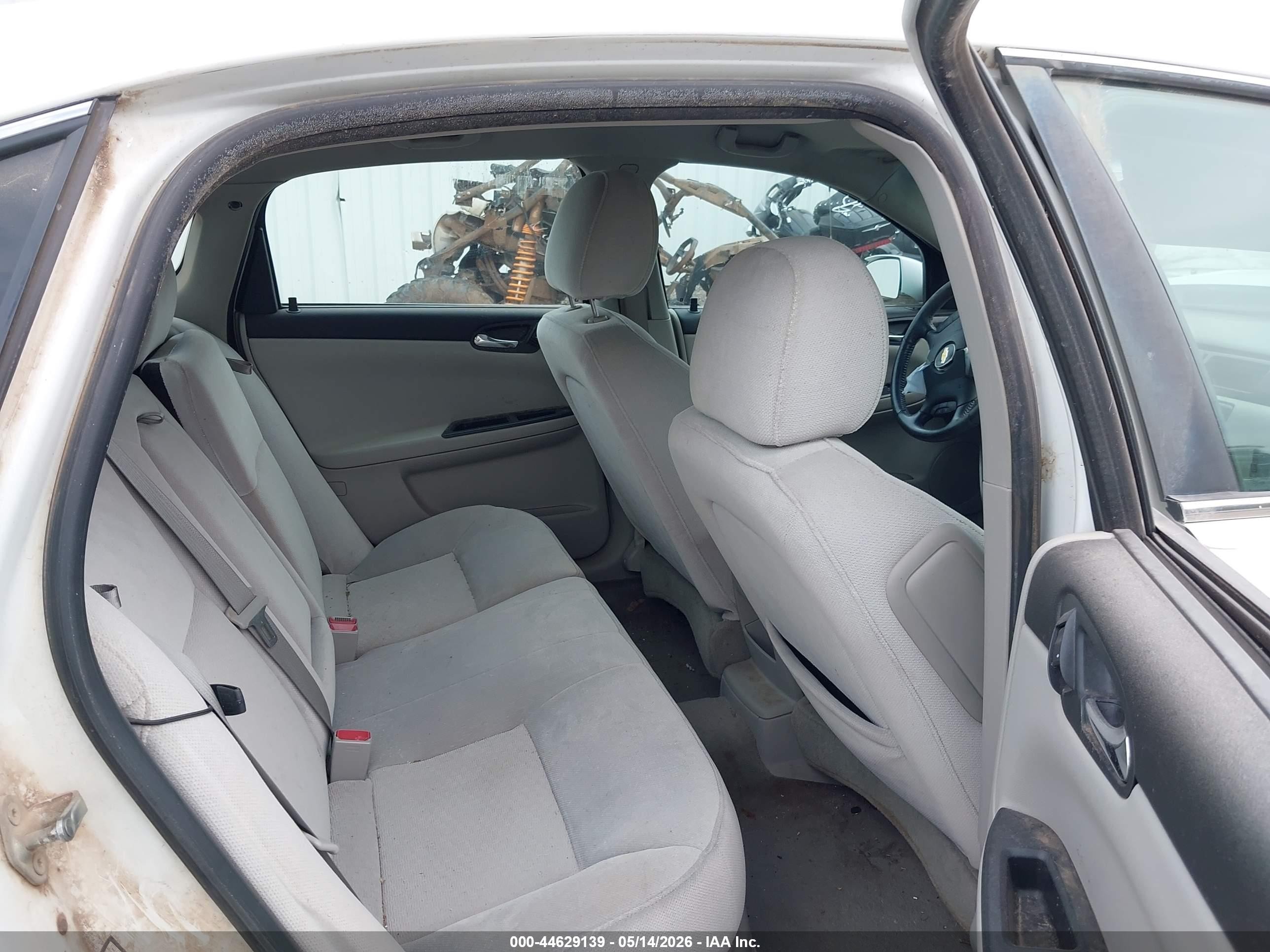 2012 Chevrolet Impala Lt White vin: 2G1WG5E38C1301882