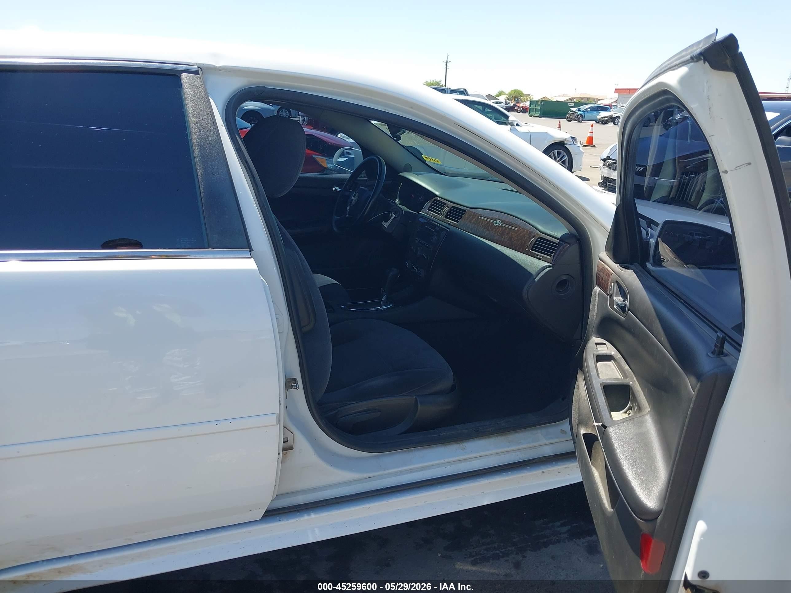 2013 Chevrolet Impala Lt White vin: 2G1WG5E38D1227462