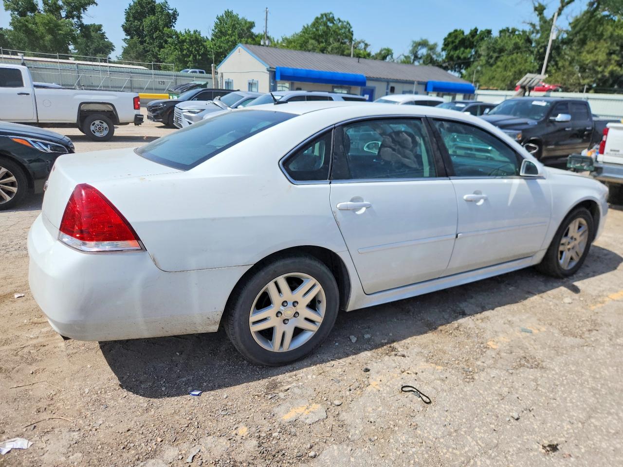 2012 Chevrolet Impala Lt White vin: 2G1WG5E39C1280847