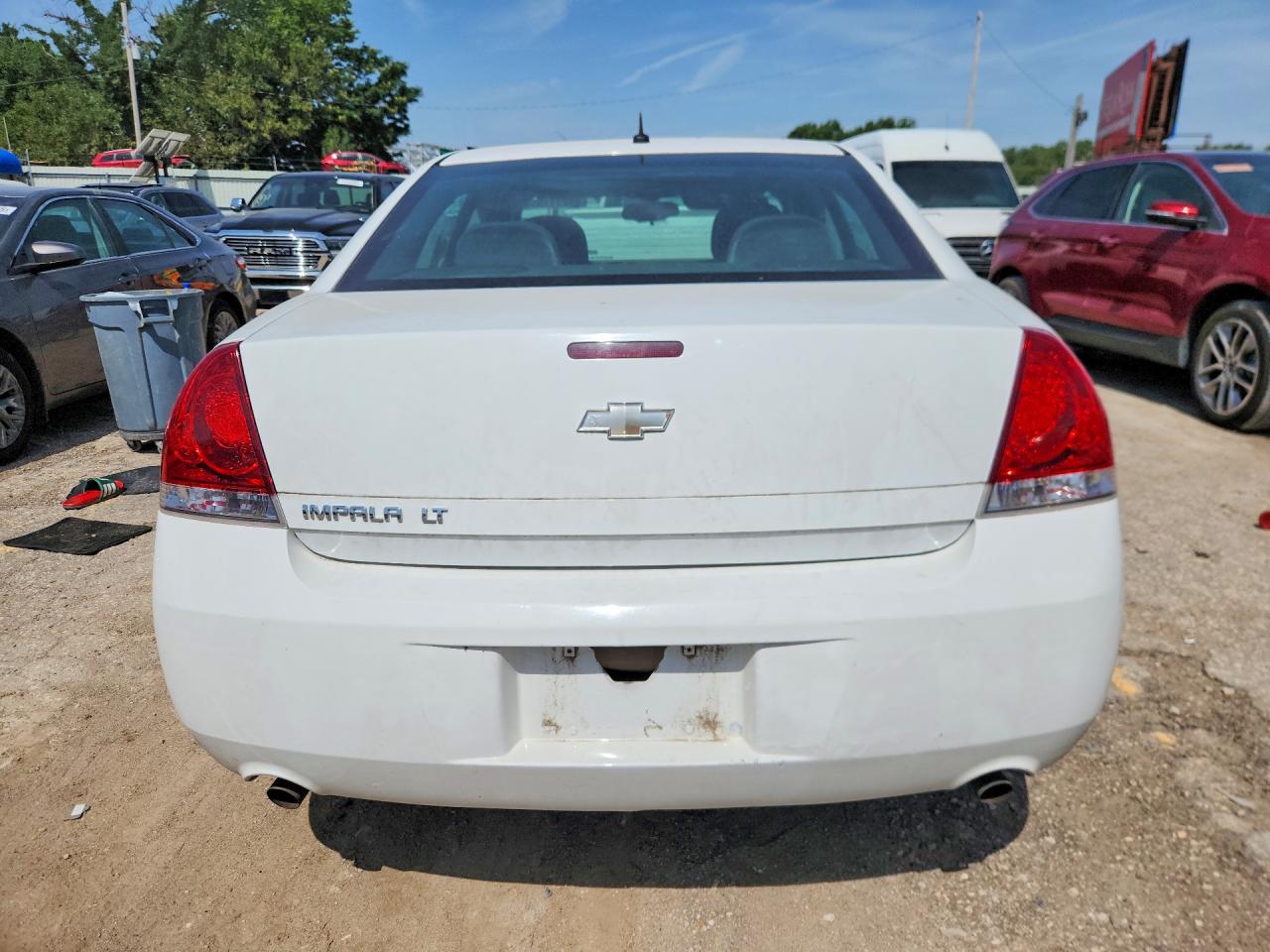 2012 Chevrolet Impala Lt White vin: 2G1WG5E39C1280847
