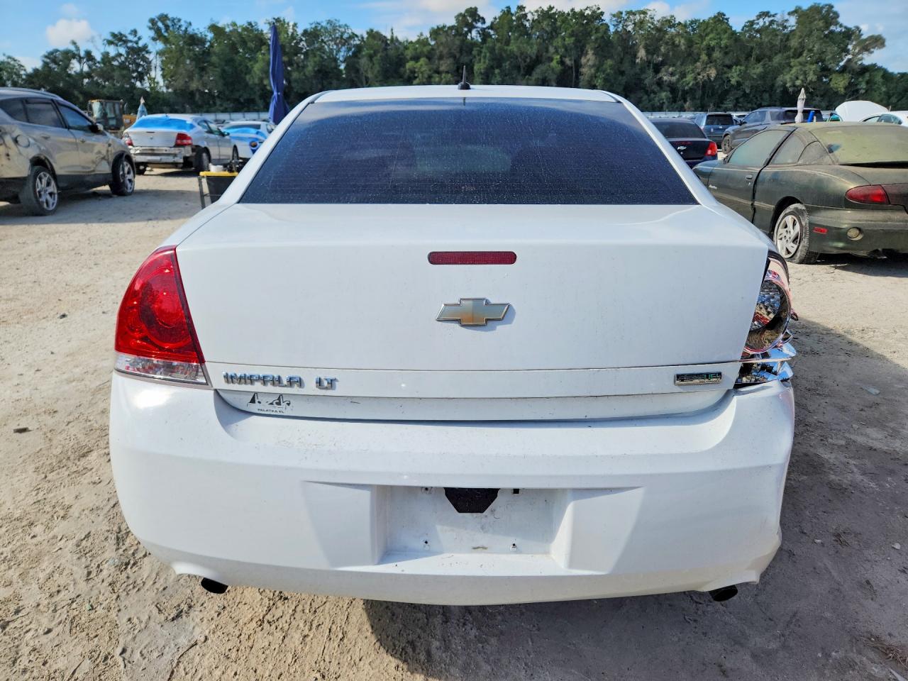 2013 Chevrolet Impala Lt White vin: 2G1WG5E39D1170530