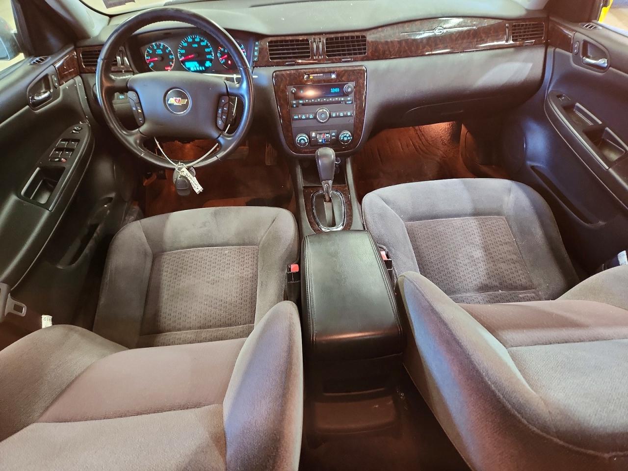 2012 Chevrolet Impala Lt Серебряный vin: 2G1WG5E3XC1297334