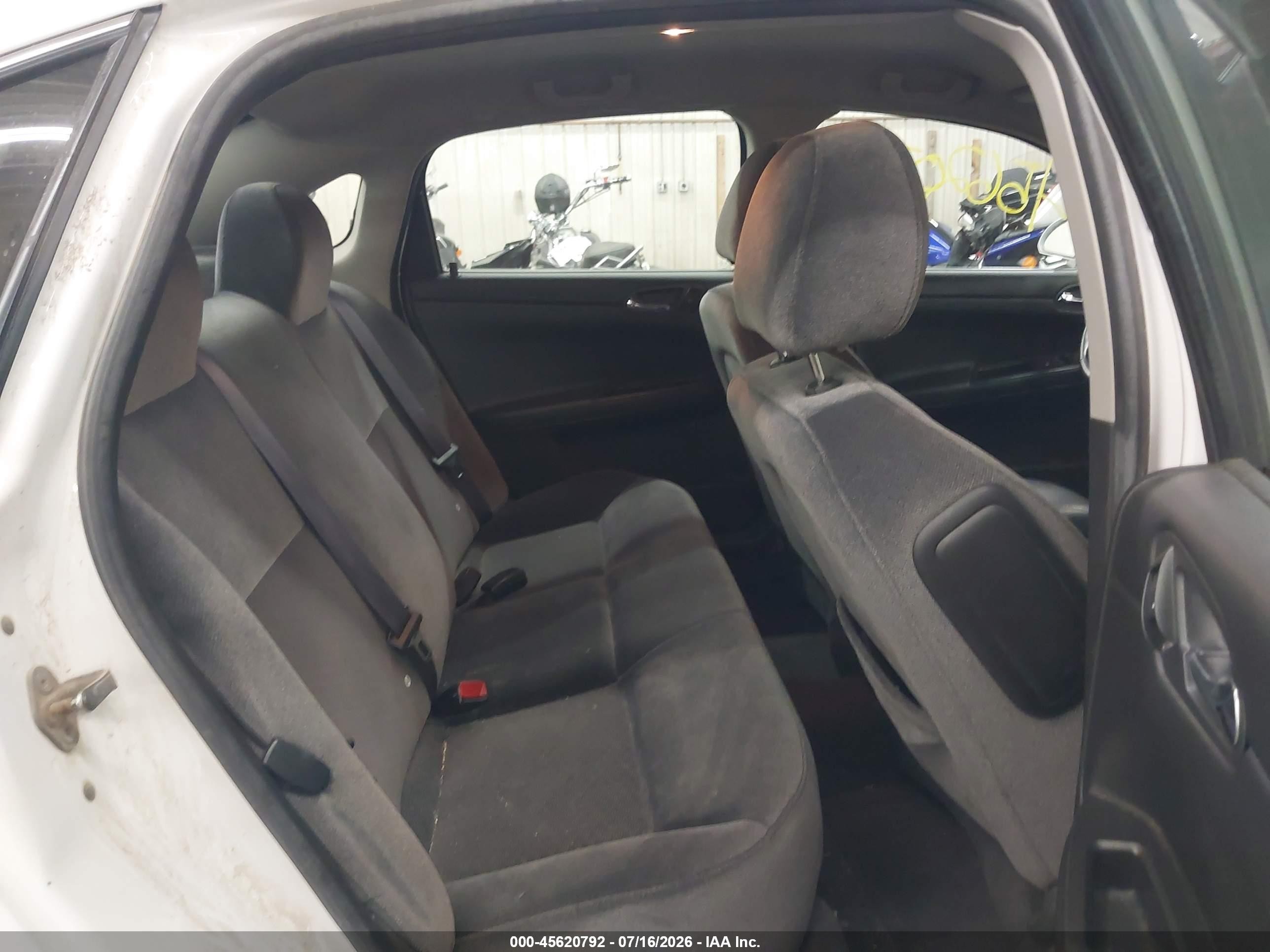 2013 Chevrolet Impala Lt White vin: 2G1WG5E3XD1216673