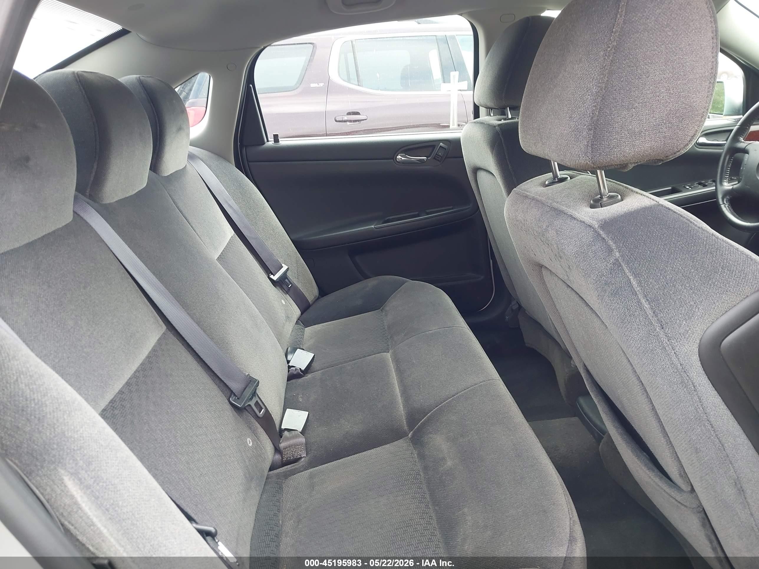 2011 Chevrolet Impala Lt Серебряный vin: 2G1WG5EK0B1238296