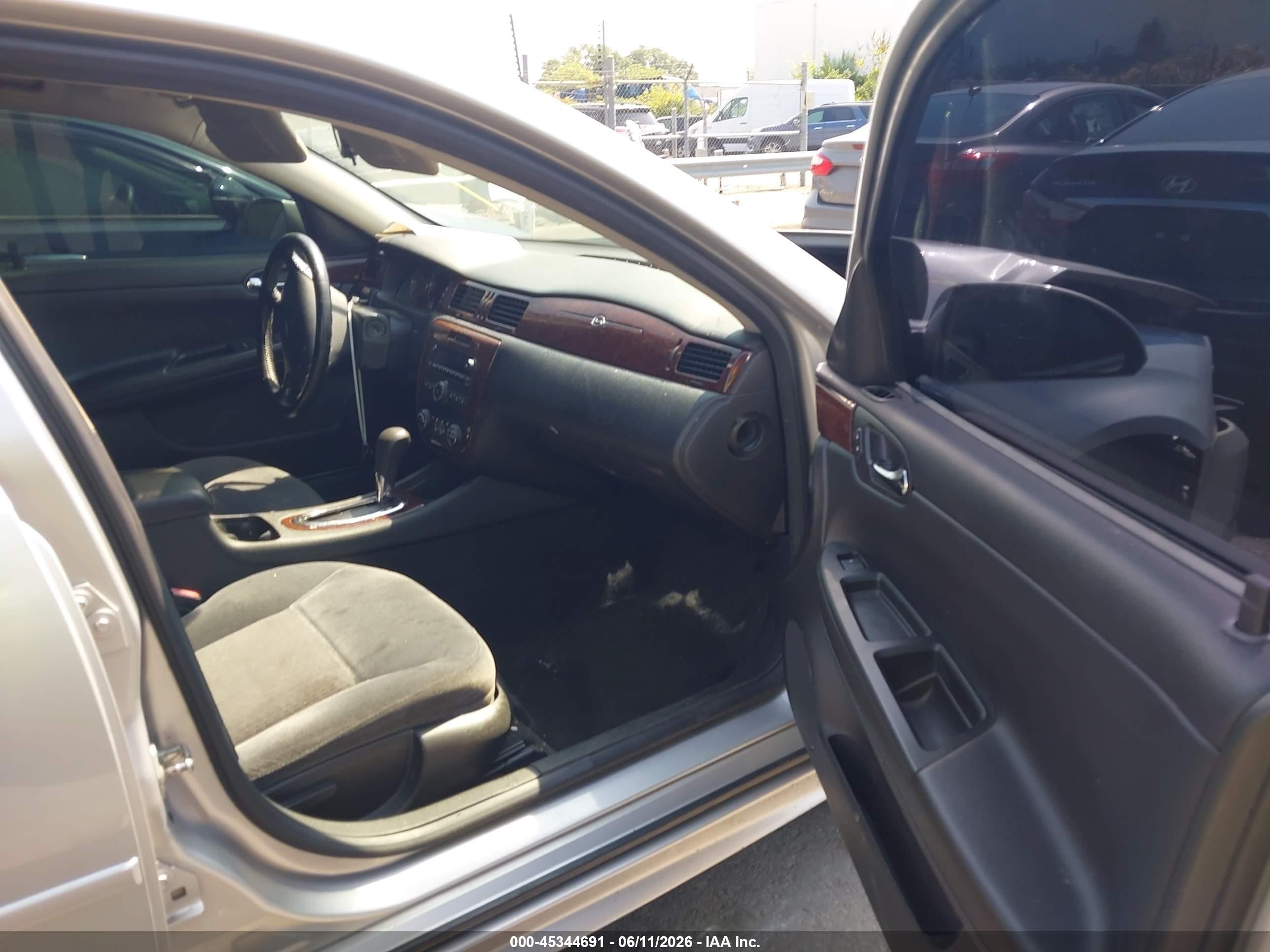 2011 Chevrolet Impala Lt Silver vin: 2G1WG5EK0B1285845