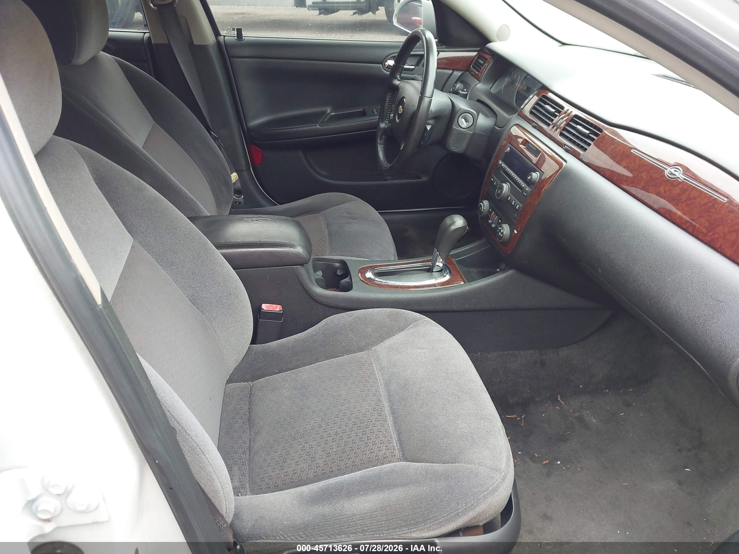 2011 Chevrolet Impala Lt Белый vin: 2G1WG5EK1B1215254