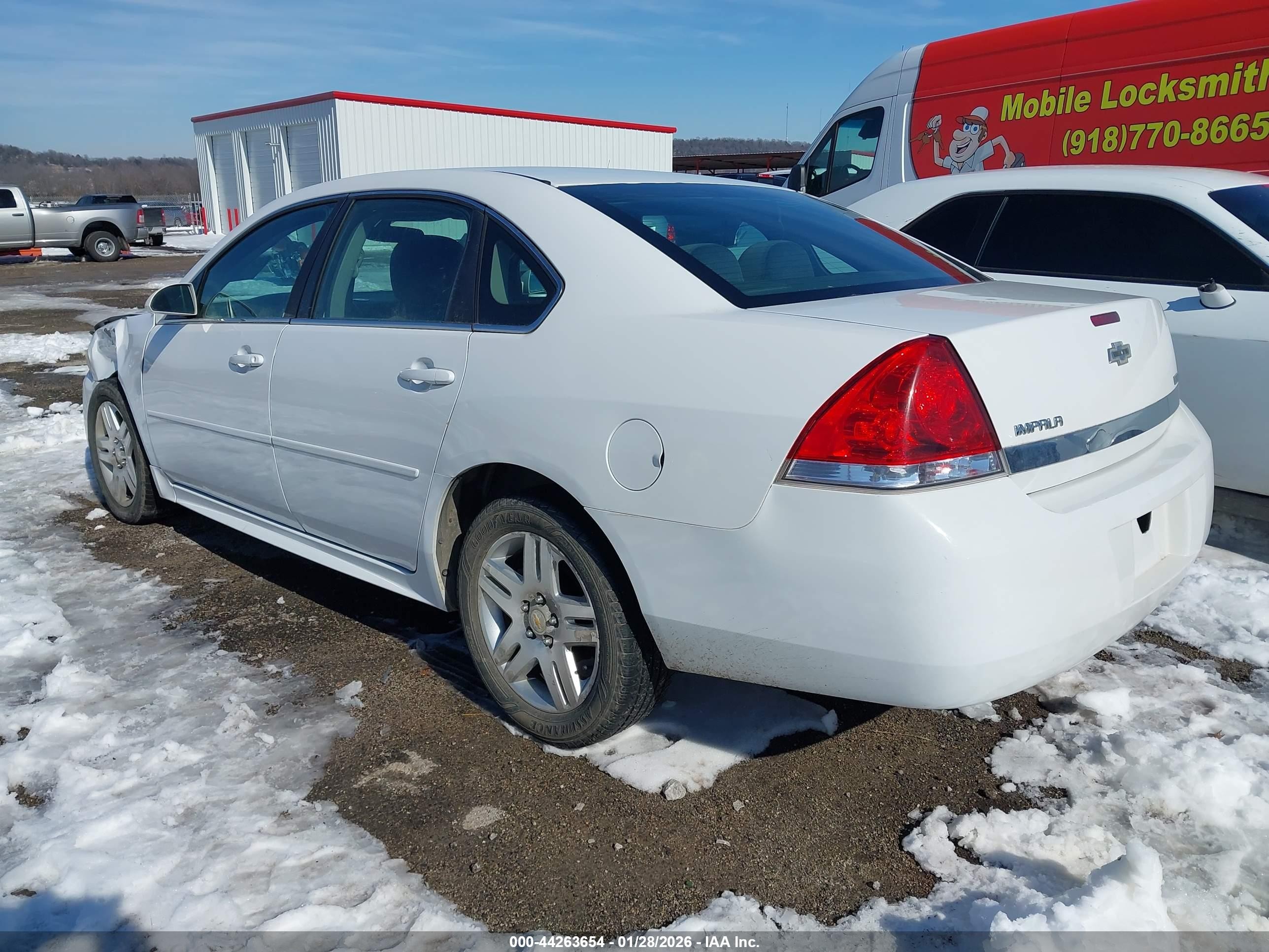 2011 Chevrolet Impala Lt White vin: 2G1WG5EK2B1102137