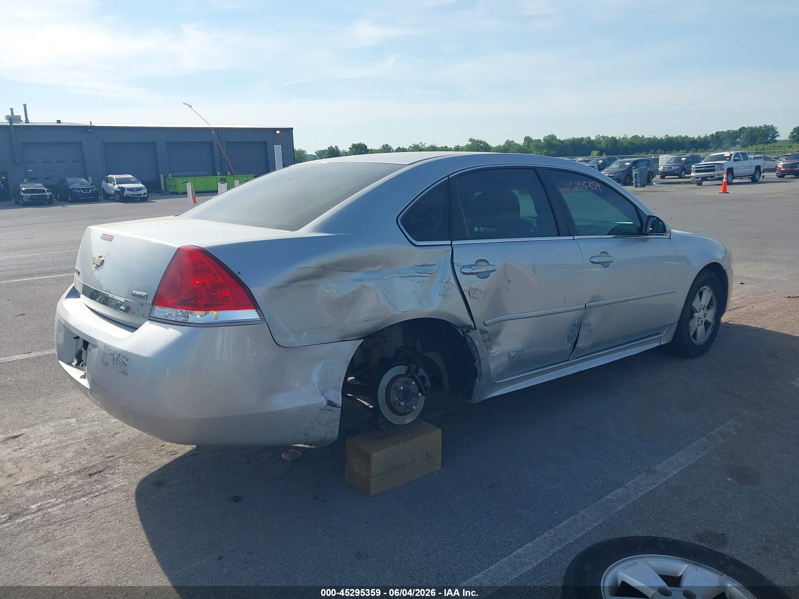 2011 Chevrolet Impala Lt Silver vin: 2G1WG5EK2B1256427