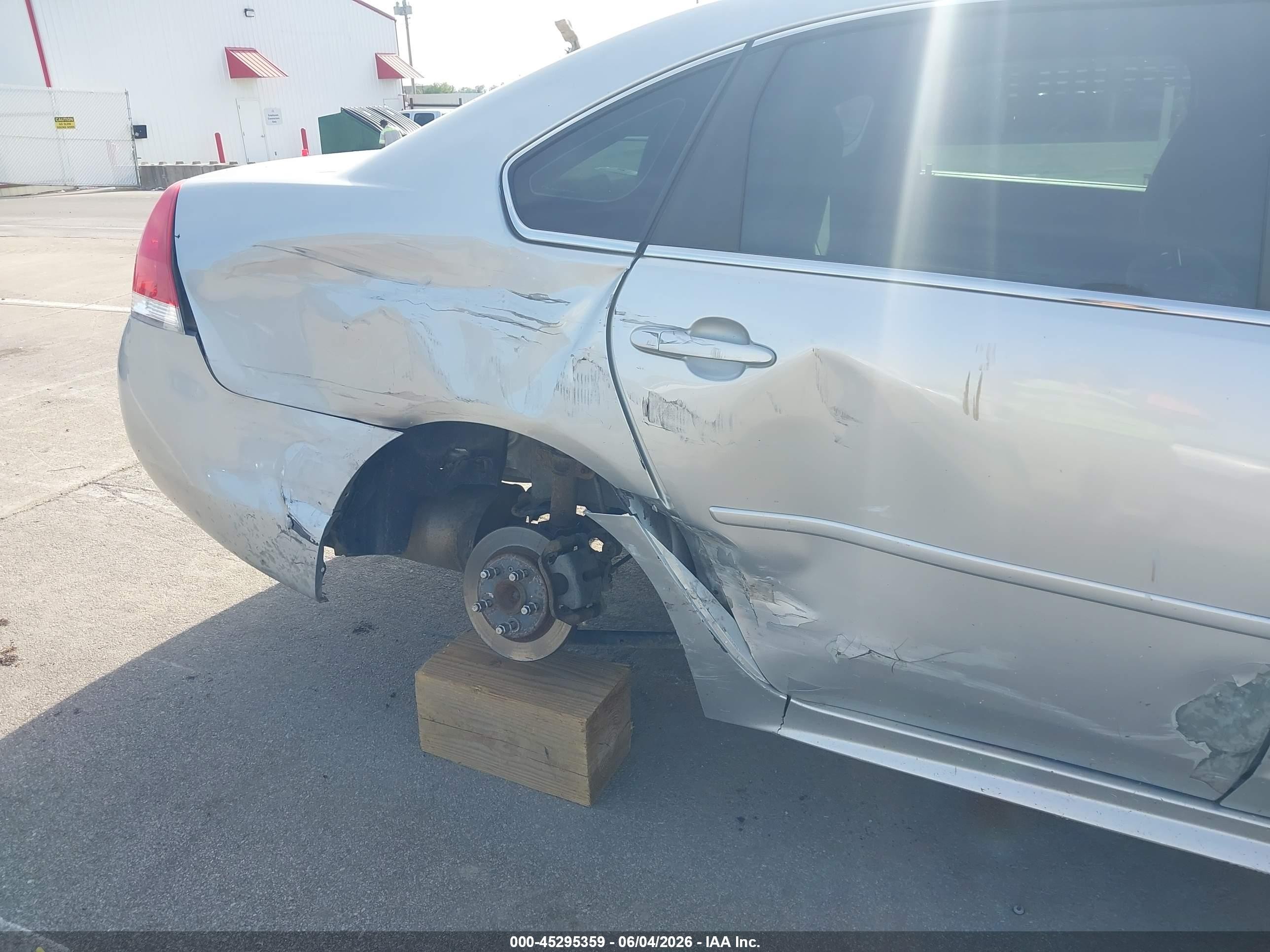 2011 Chevrolet Impala Lt Silver vin: 2G1WG5EK2B1256427
