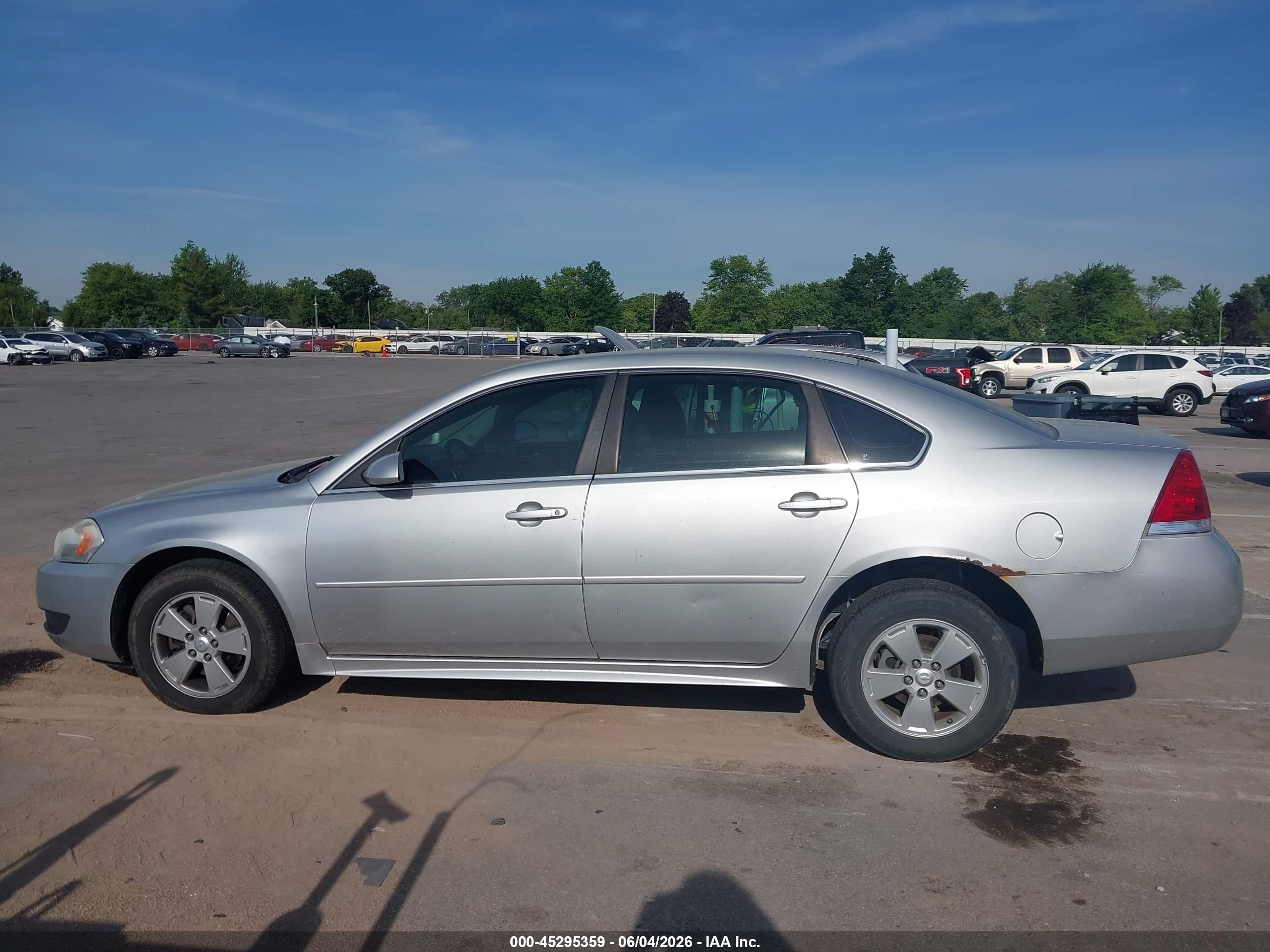 2011 Chevrolet Impala Lt Silver vin: 2G1WG5EK2B1256427