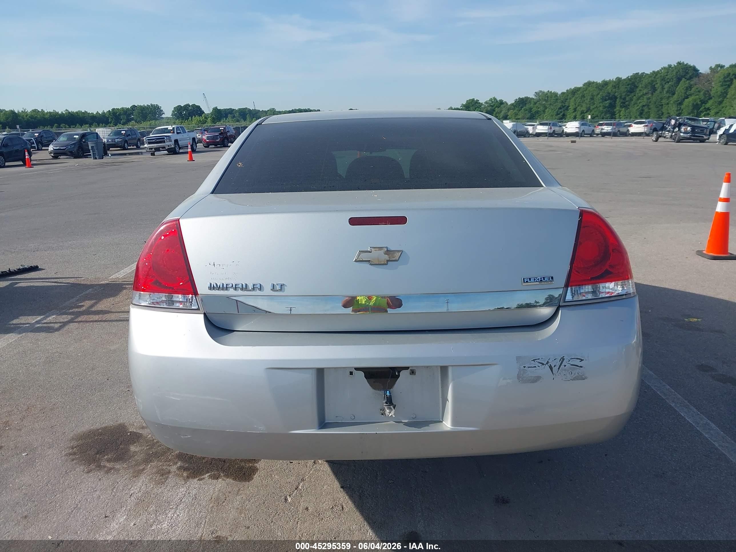 2011 Chevrolet Impala Lt Silver vin: 2G1WG5EK2B1256427